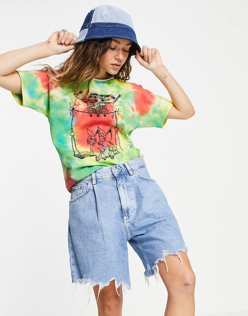 Obey – Lockeres T-Shirt mit Fee-Print und Batikmuster-Mehrfarbig günstig online kaufen