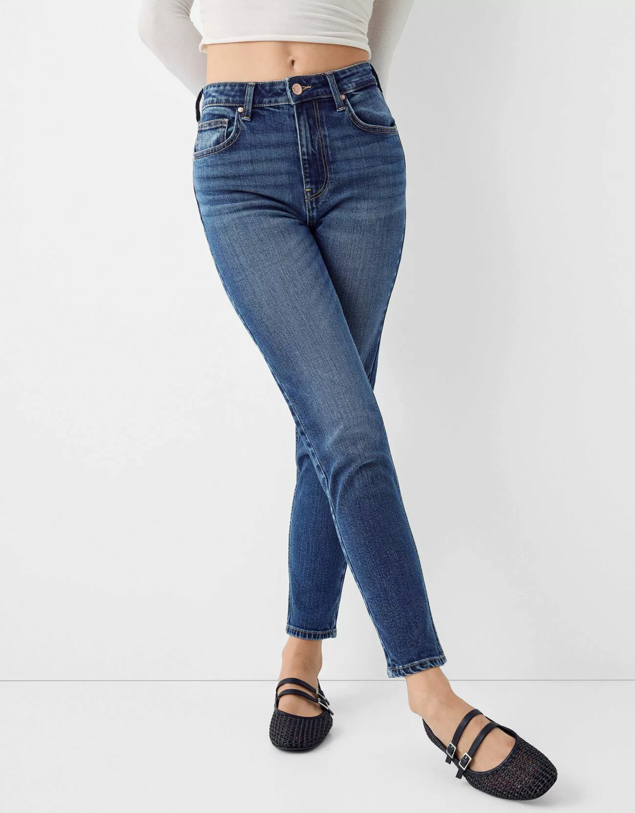 Bershka Mom Jeans Im Slim-Comfort-Fit Damen 34 Blau günstig online kaufen