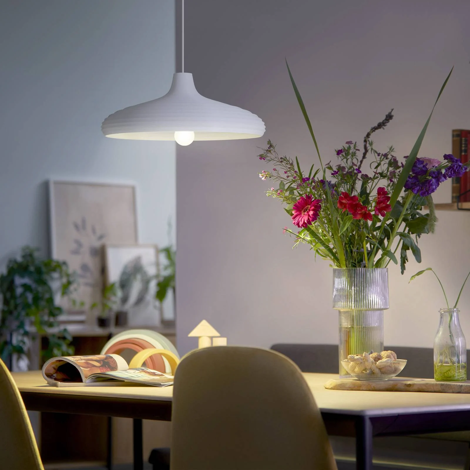 Philips LED Lampe E27 - Birne A60 7,3W 1535lm 4000K ersetzt 100W standard E günstig online kaufen