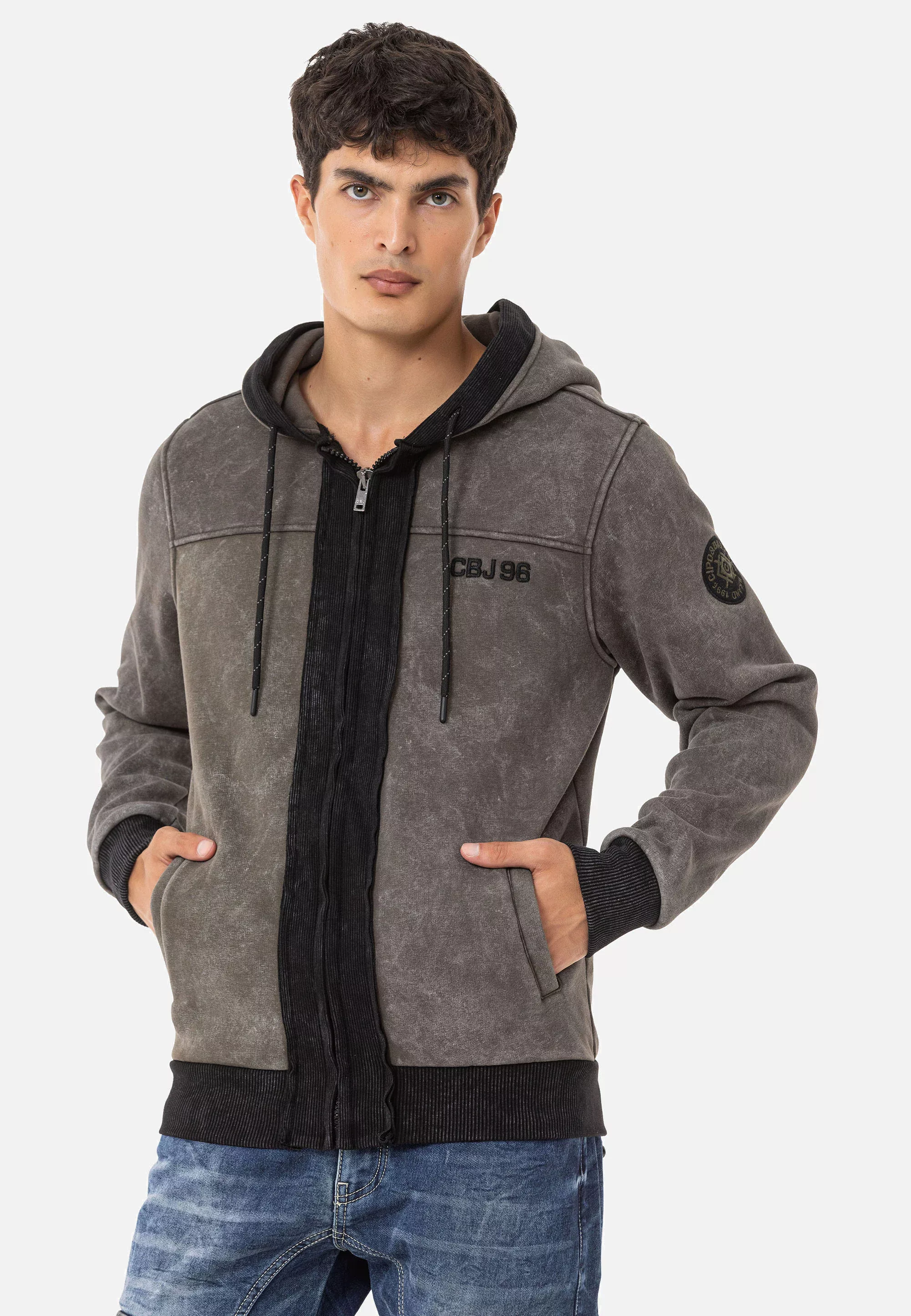 Cipo & Baxx Sweatjacke, in extravagantem Design günstig online kaufen