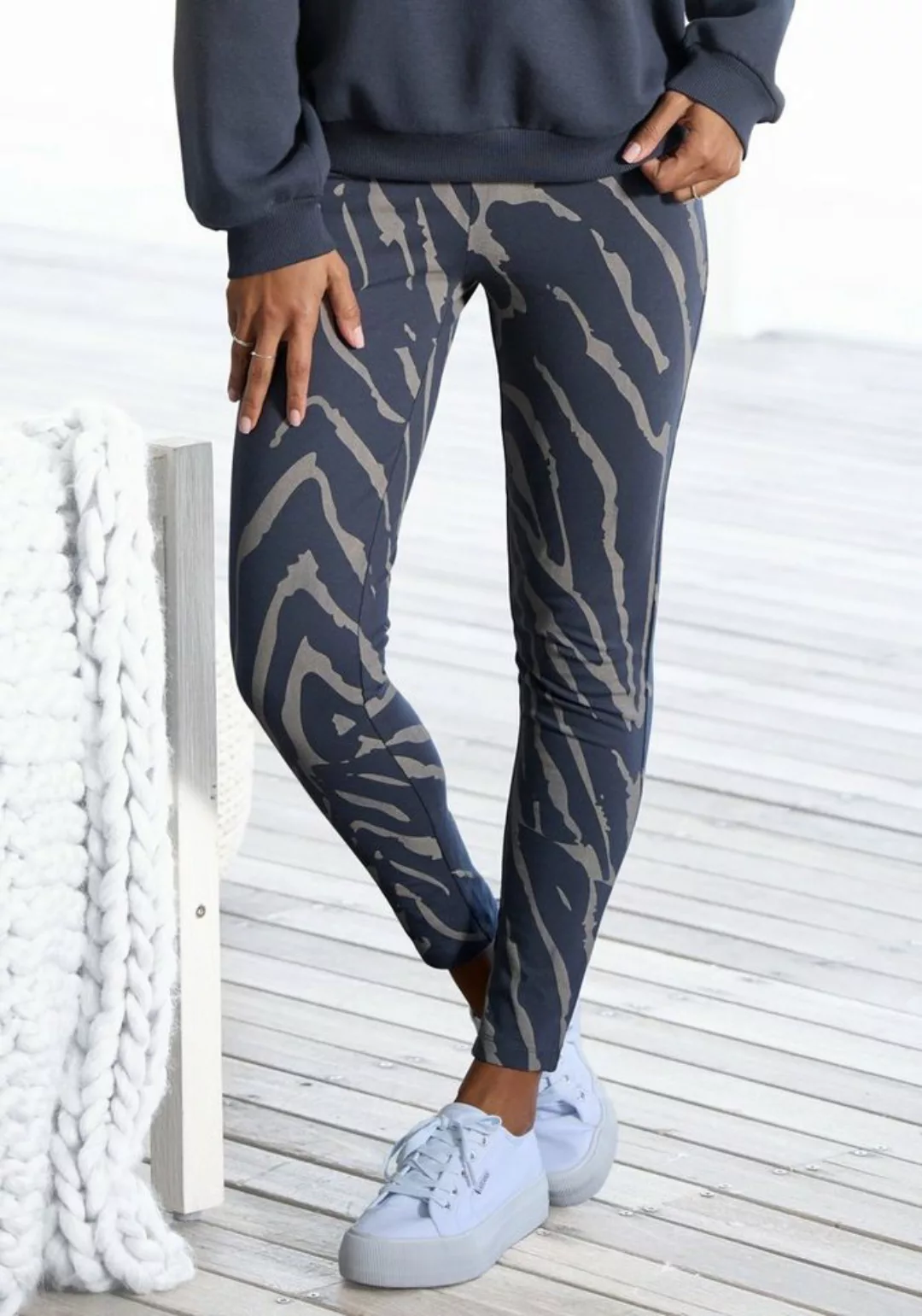 LASCANA Leggings mit Zebramuster und breitem Bund, Loungewear günstig online kaufen