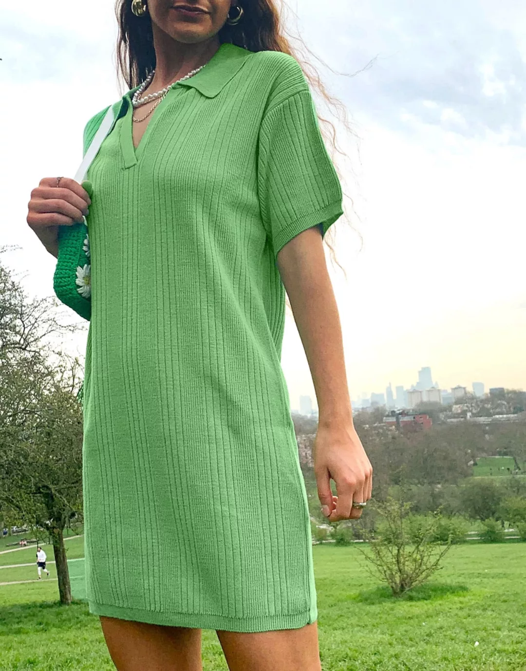 ASOS DESIGN – Minikleid mit Kragen-Detail in Grün günstig online kaufen