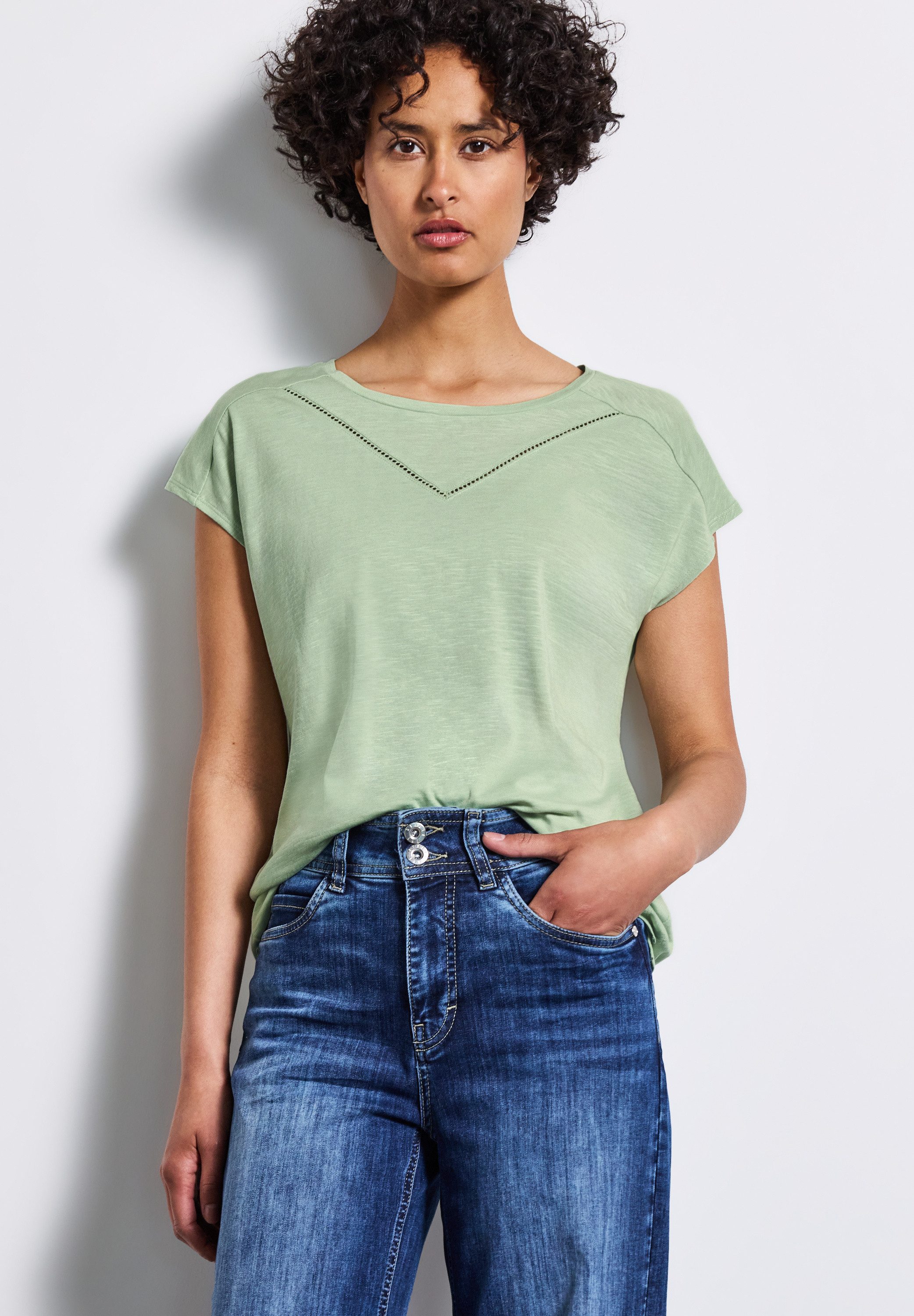 STREET ONE T-Shirt, mit Schlitz am Saum günstig online kaufen