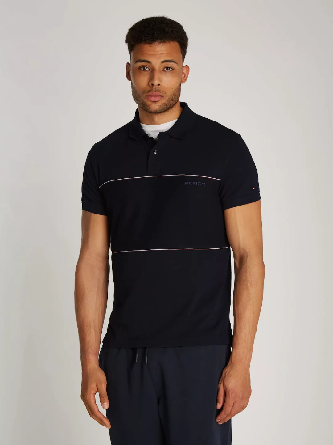 Tommy Hilfiger Poloshirt "GLOBAL STRIPE BLOCKING REG POLO", mit Logo-Sticke günstig online kaufen