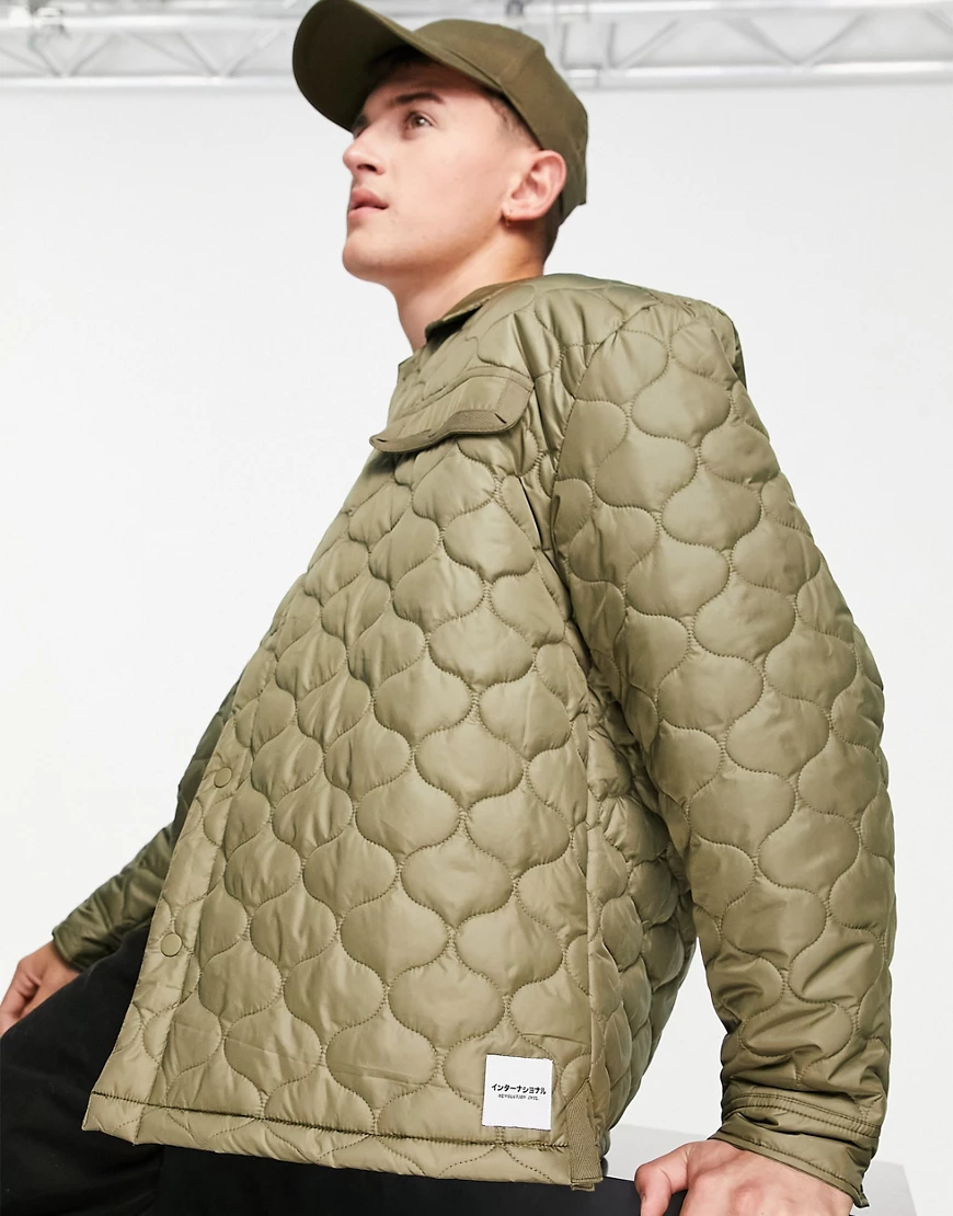 Topman – Strukturierte, wattierte Jacke aus recyceltem Material in Khaki-Gr günstig online kaufen