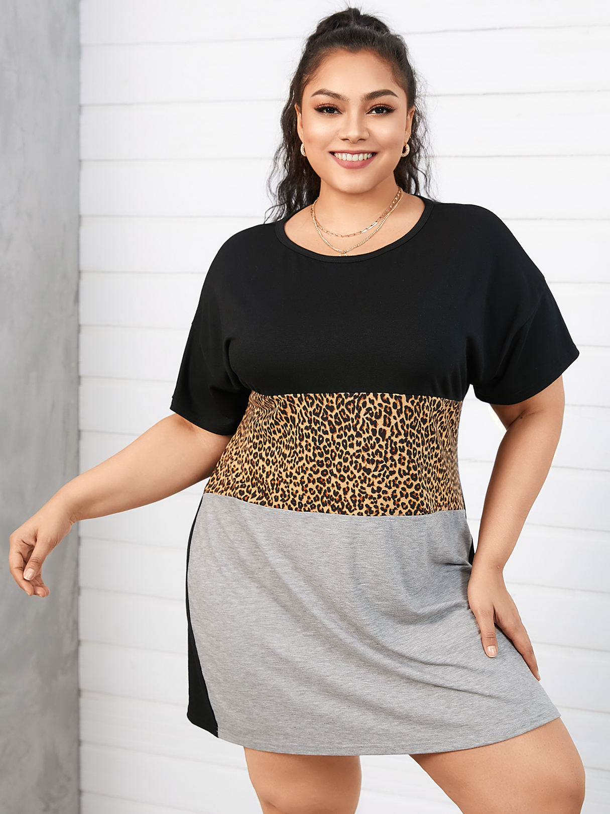 YOINS Plus Größe Rundhalsausschnitt Leopard Kurzarm Mini Kleid günstig online kaufen