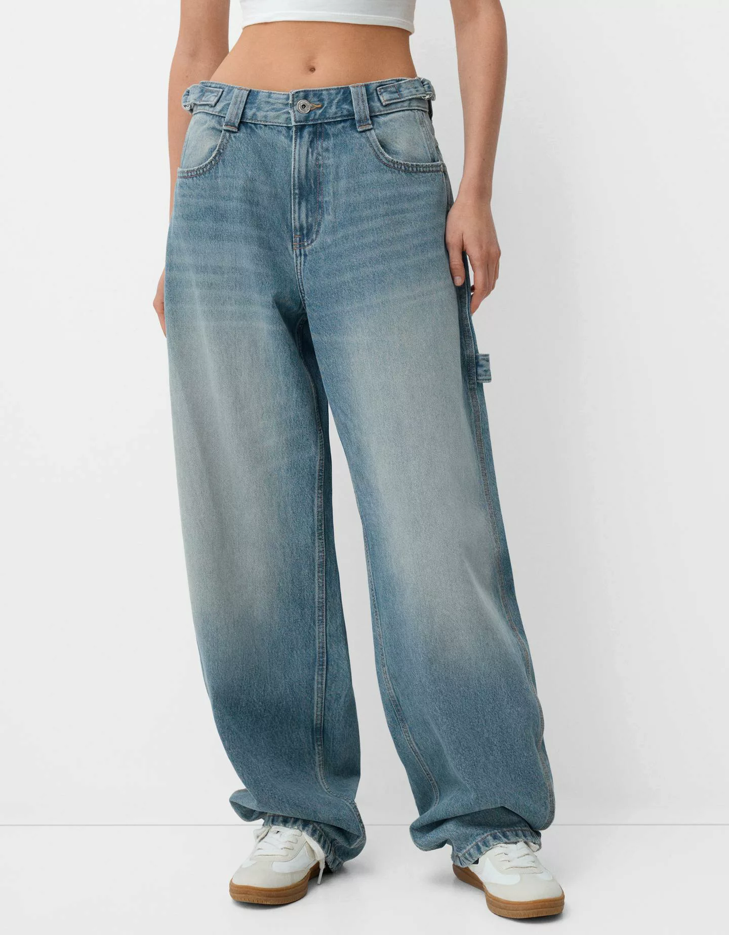 Bershka Verstellbare Workwear-Jeans Im Balloon-Fit Damen 32 Ausgewaschenes günstig online kaufen