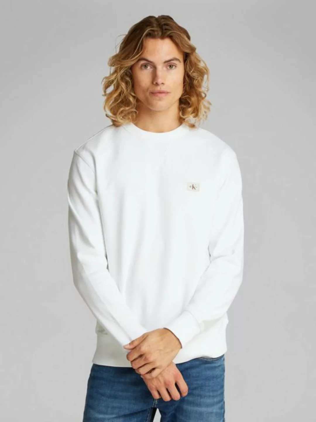 Calvin Klein Jeans Sweatshirt WOVEN LABEL CREW NECK Logostickerei günstig online kaufen