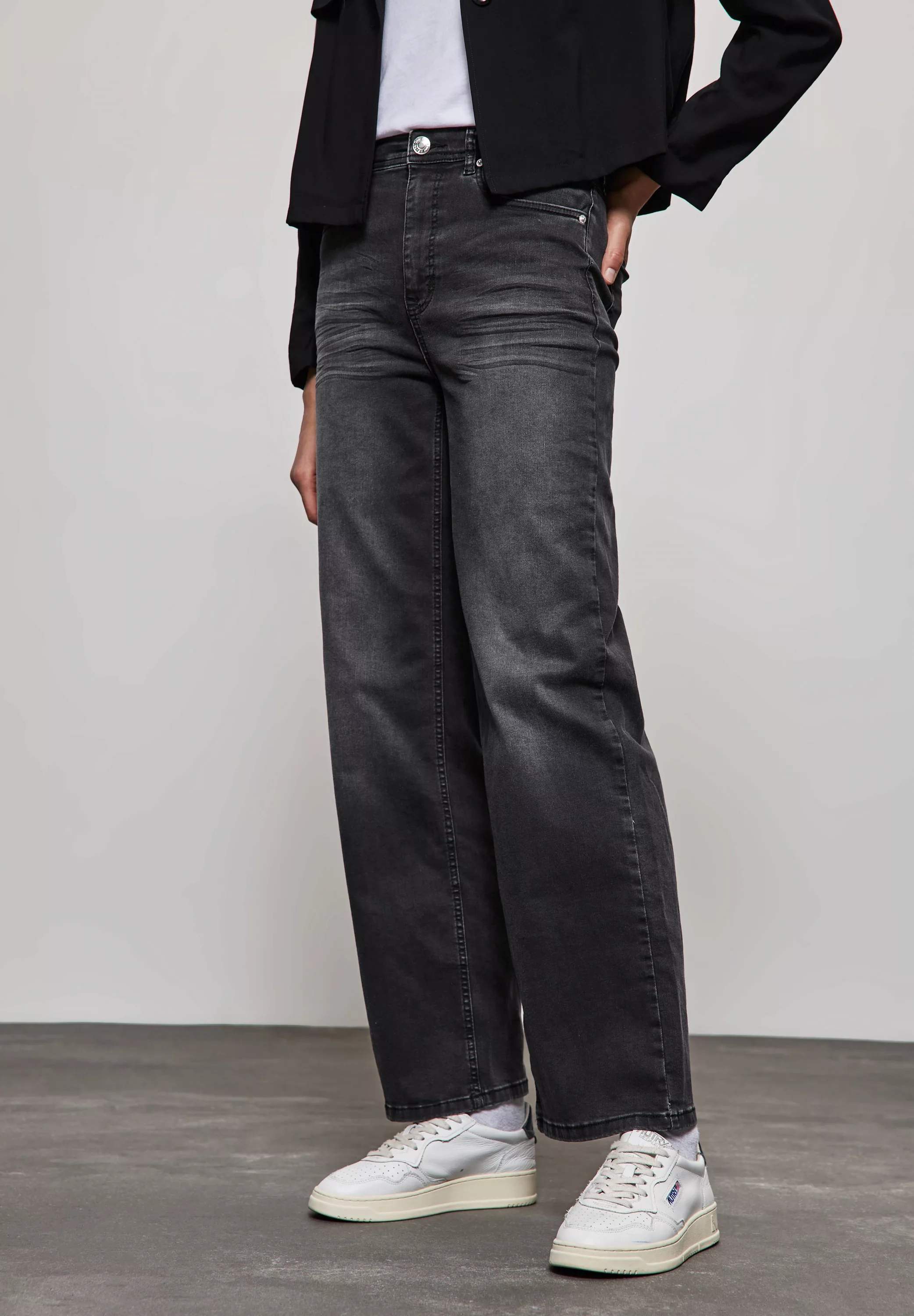 STREET ONE Loose-fit-Jeans in schwarzer Waschung günstig online kaufen