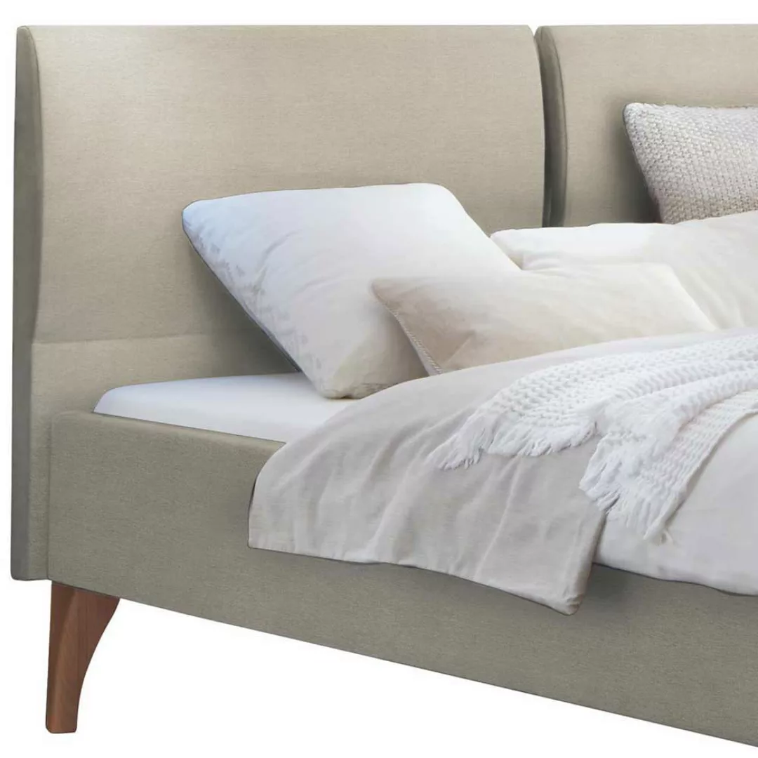 Doppel Bett Stoff Beige im Skandi Design Vierfußgestell aus Holz günstig online kaufen