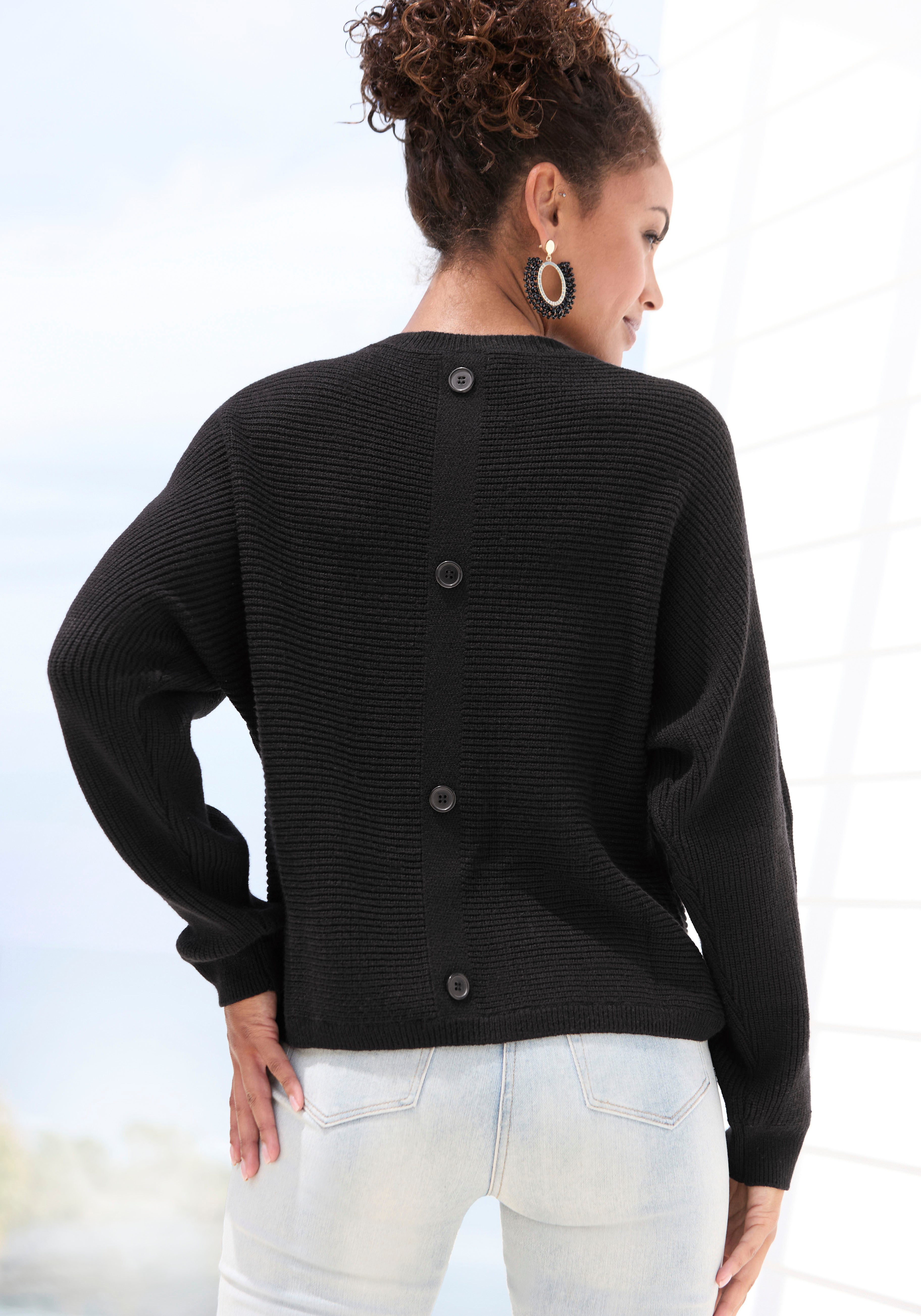 LASCANA Rundhalspullover, mit Zierknöpfen hinten, lockerer Strickpullover günstig online kaufen