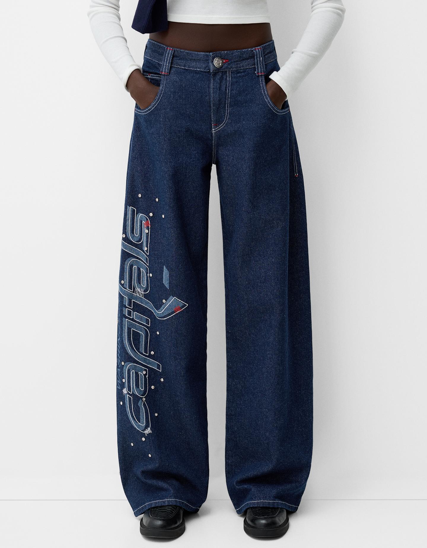 Bershka Jeans Nhl Im Baggy-Hosen-Stil Mit Patches Damen 38 Marinenblau günstig online kaufen