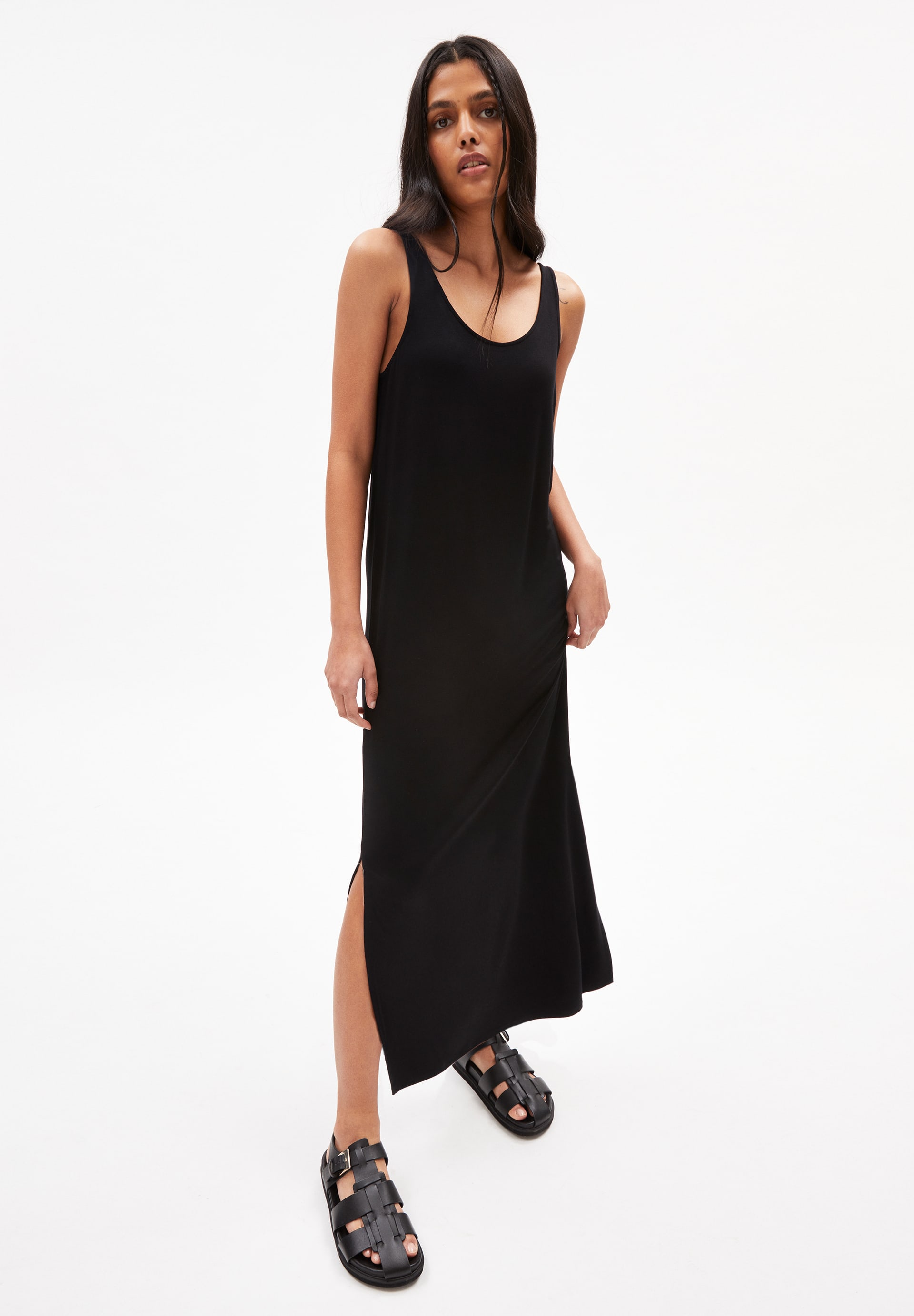 Kleid CLARAA SOLID in black von ARMEDANGELS günstig online kaufen