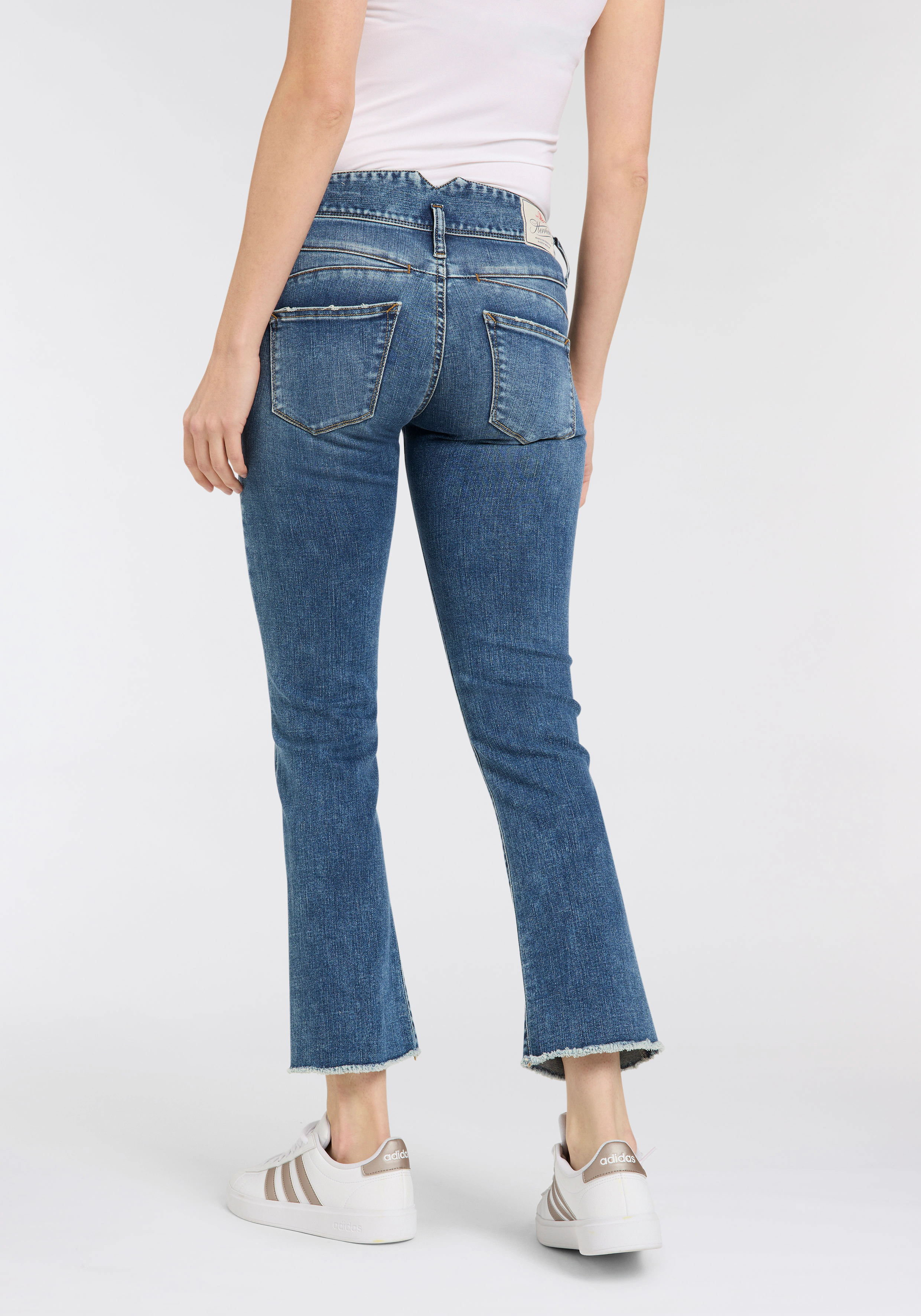 Herrlicher Bootcut-Jeans "Pearl Boot Cropped Organic Denim", mit offenem Sa günstig online kaufen