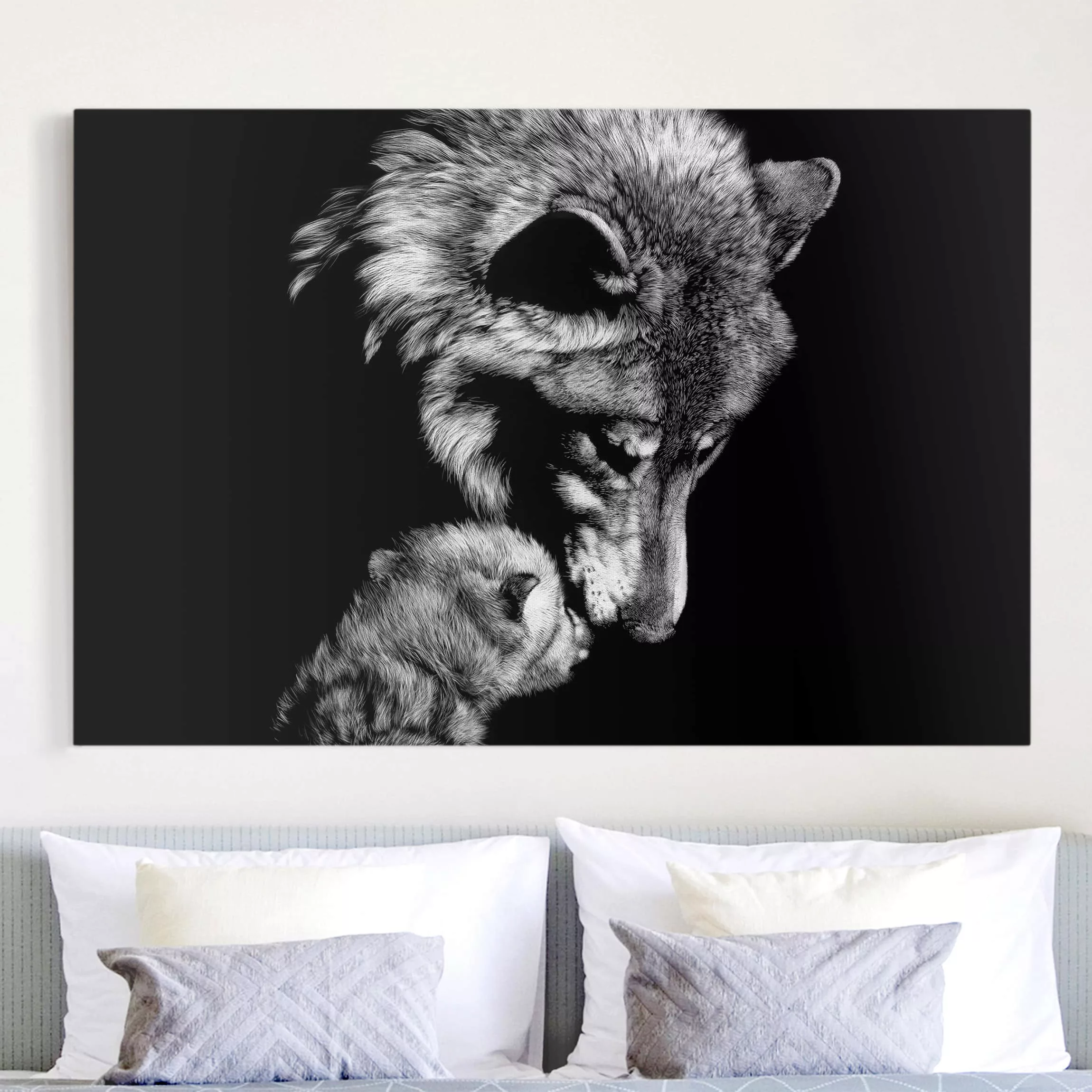 Leinwandbild Schwarz-Weiß - Querformat Wolf vor Schwarz günstig online kaufen