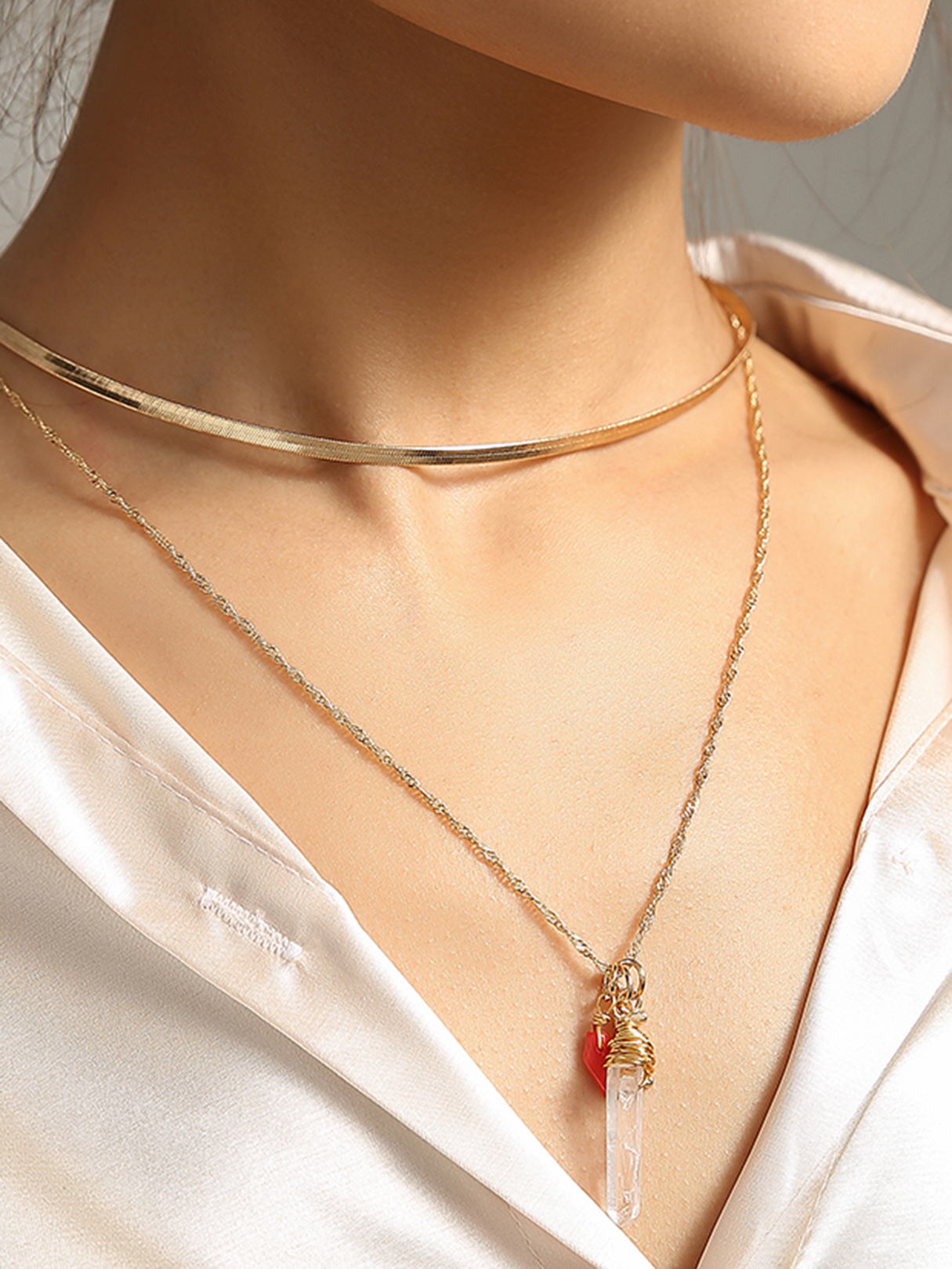 Mehrlagige Halskette mit künstlichem Edelsteinanhänger günstig online kaufen