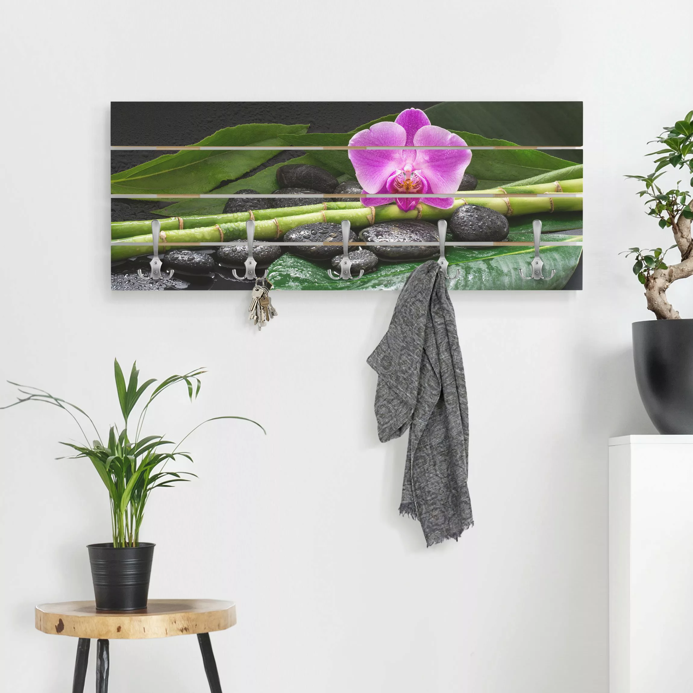 Wandgarderobe Grüner Bambus mit Orchideenblüte günstig online kaufen