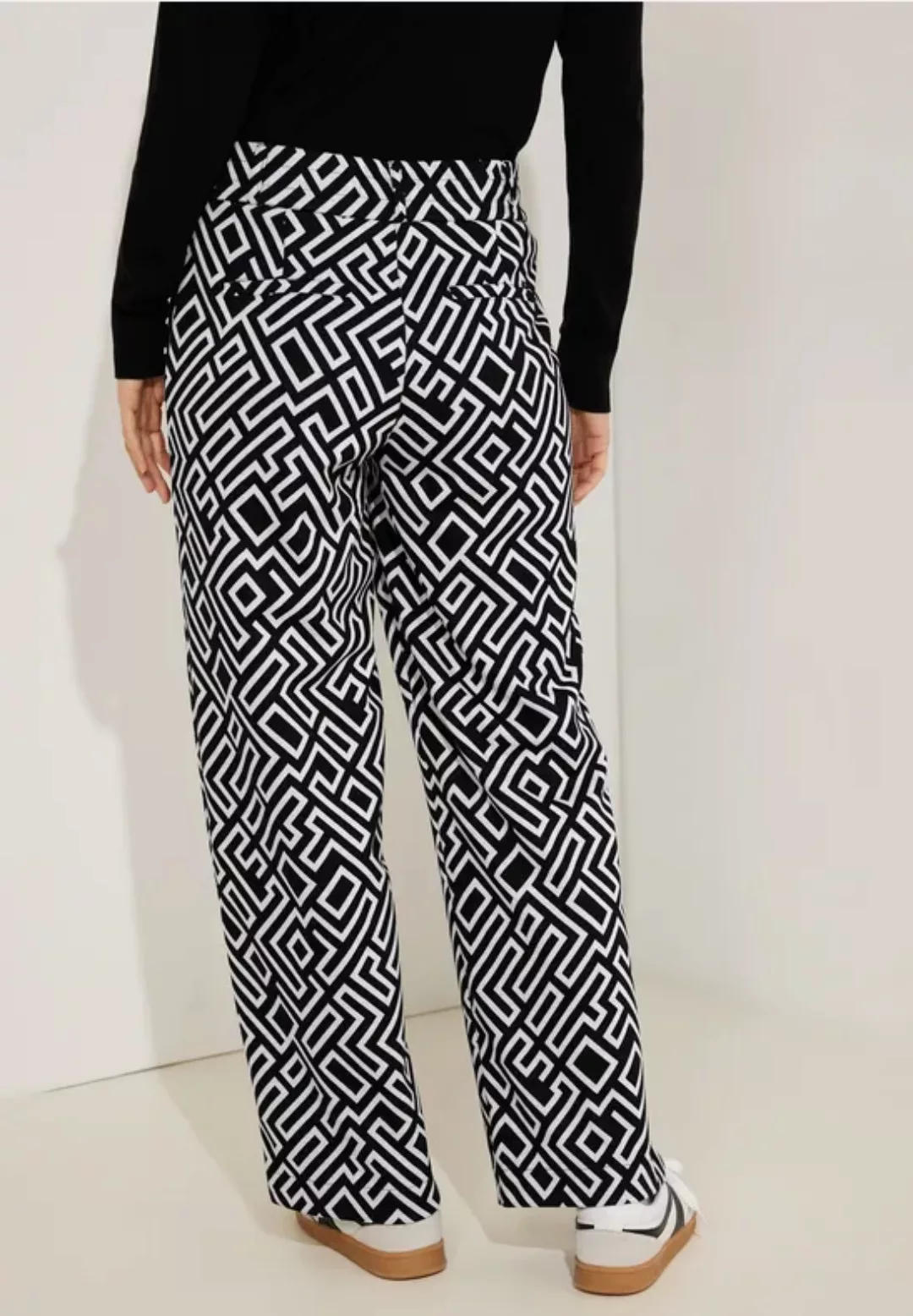 Print Loose Fit Hose günstig online kaufen