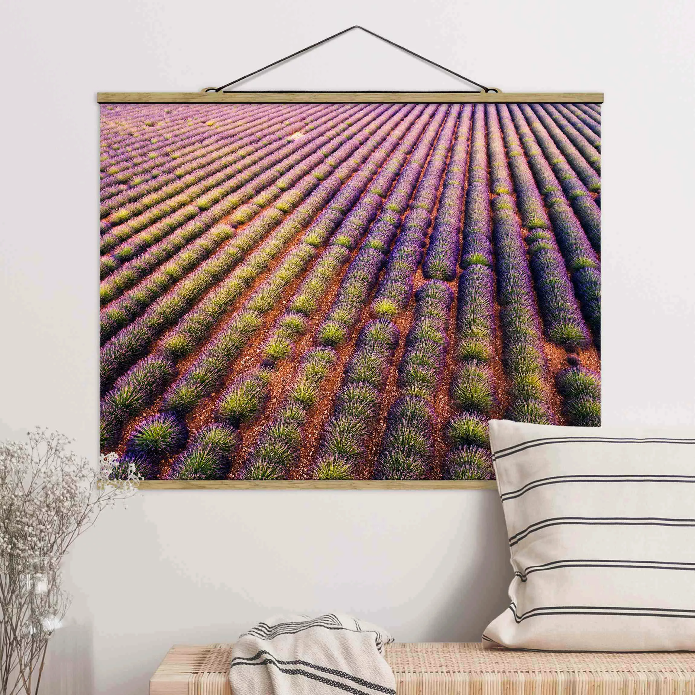 Stoffbild mit Posterleisten Malerisches Lavendelfeld günstig online kaufen