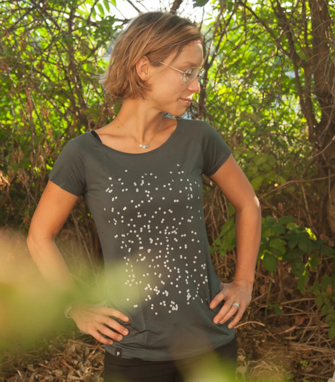 Konfetti Silber V2 - Fair Gehandeltes Tencel Frauen T-shirt günstig online kaufen