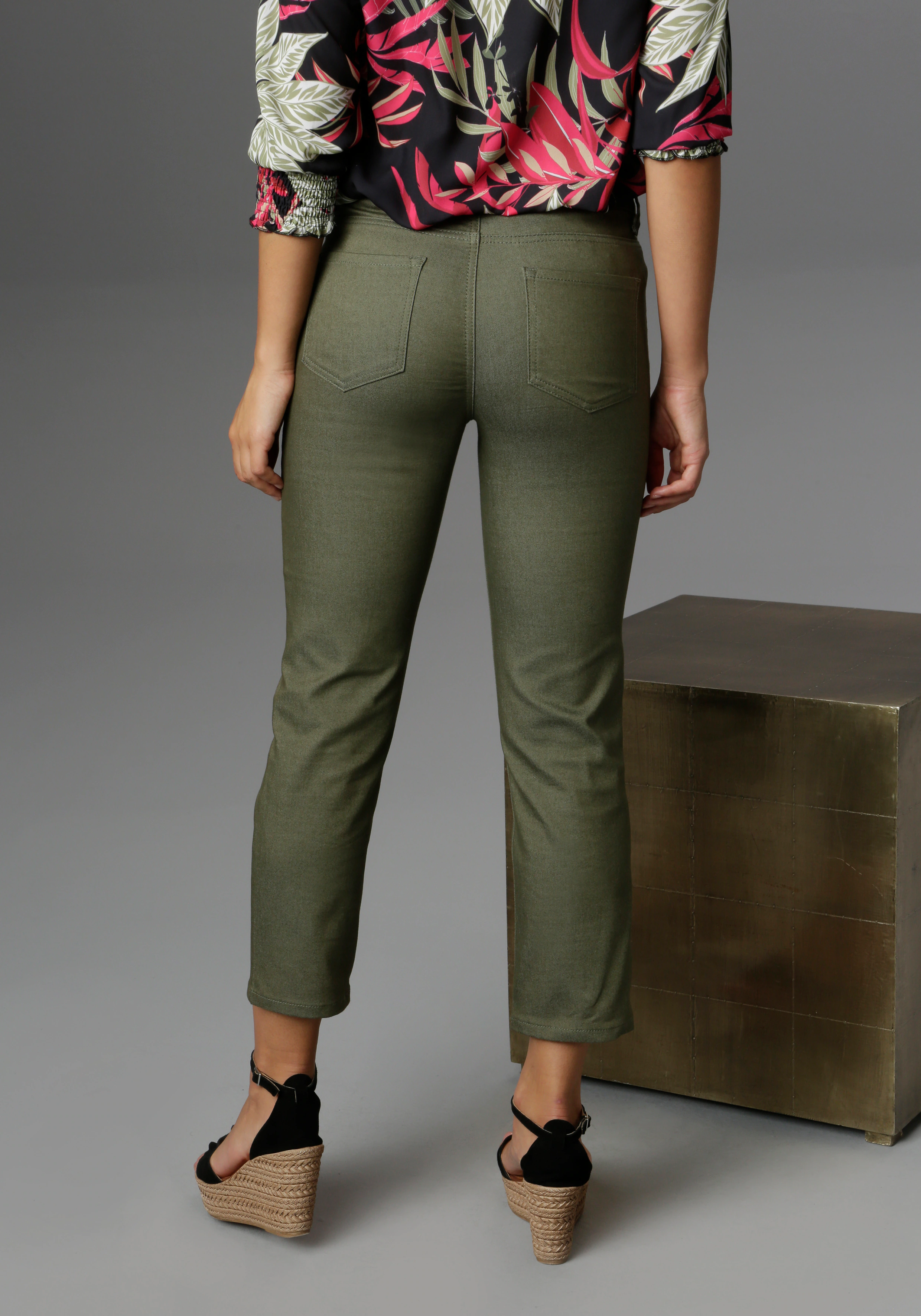 Aniston SELECTED Straight-Jeans, in verkürzter cropped Länge günstig online kaufen