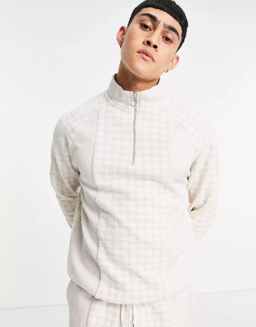 ASOS DESIGN – Elegantes, lockeres Sweatshirt mit Kragen und strukturiertem günstig online kaufen