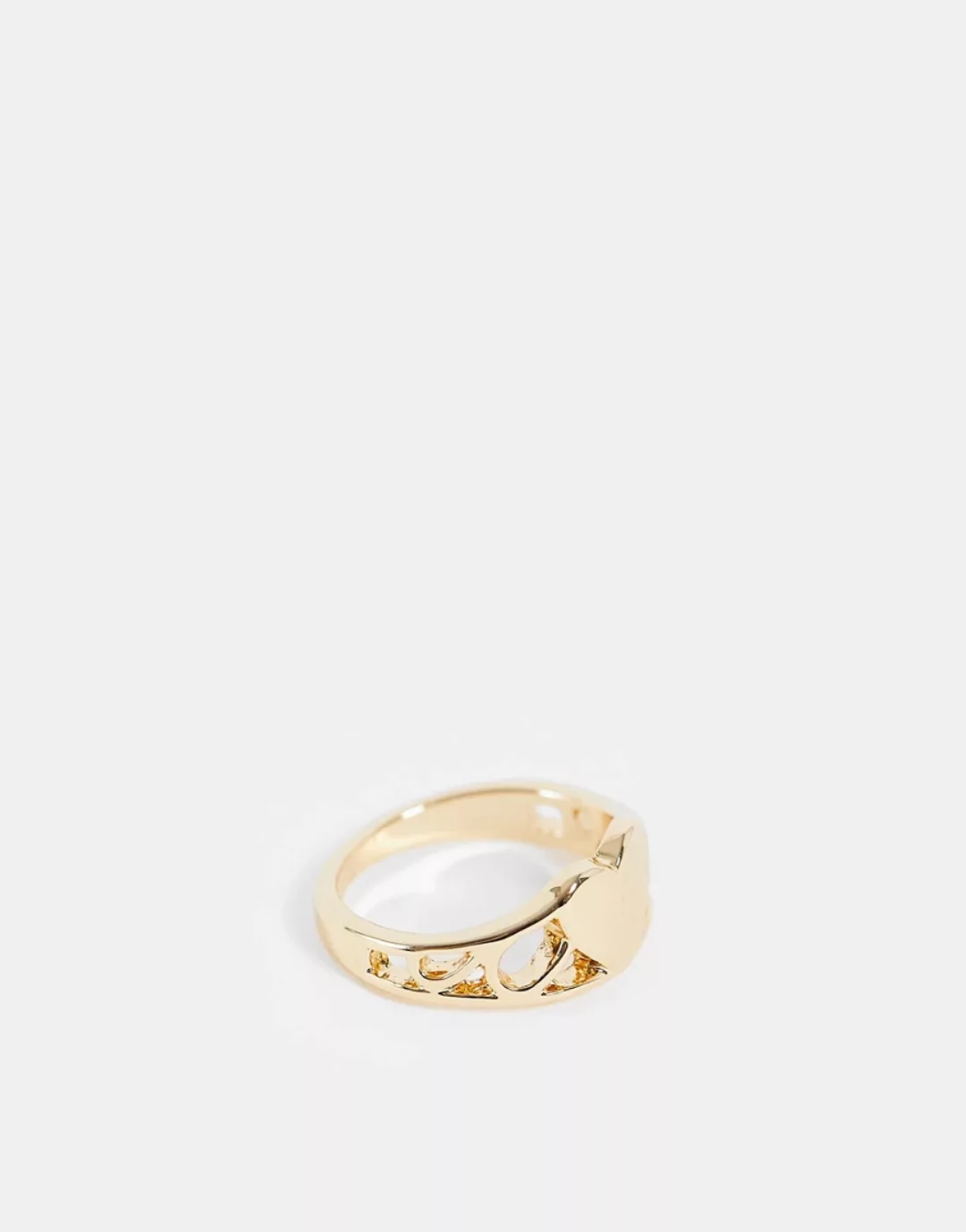 ASOS DESIGN – Ring für den kleinen Finger in Goldfarbton mit Herz-Ausstanzu günstig online kaufen