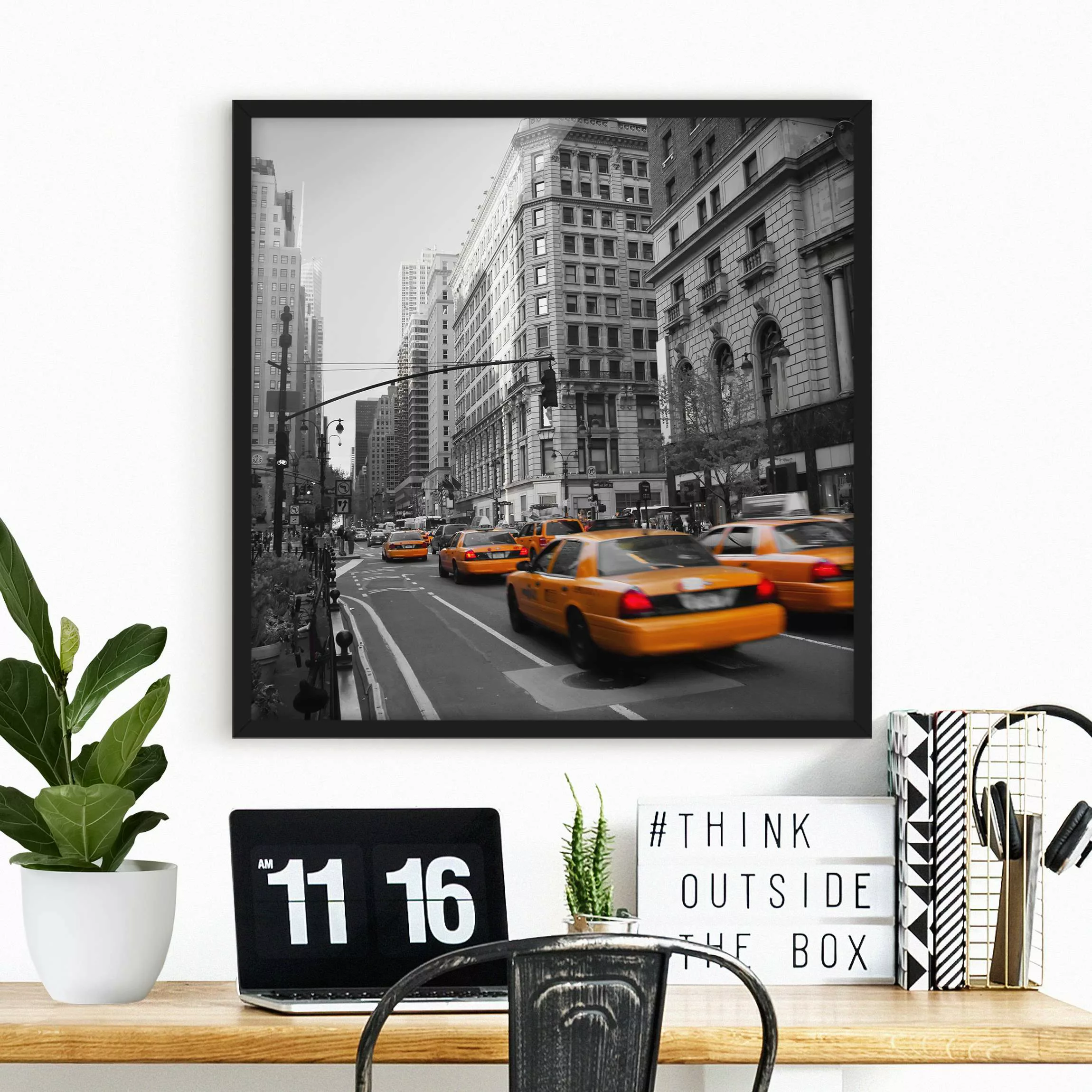 Bild mit Rahmen Architektur & Skyline - Quadrat New York, New York! günstig online kaufen