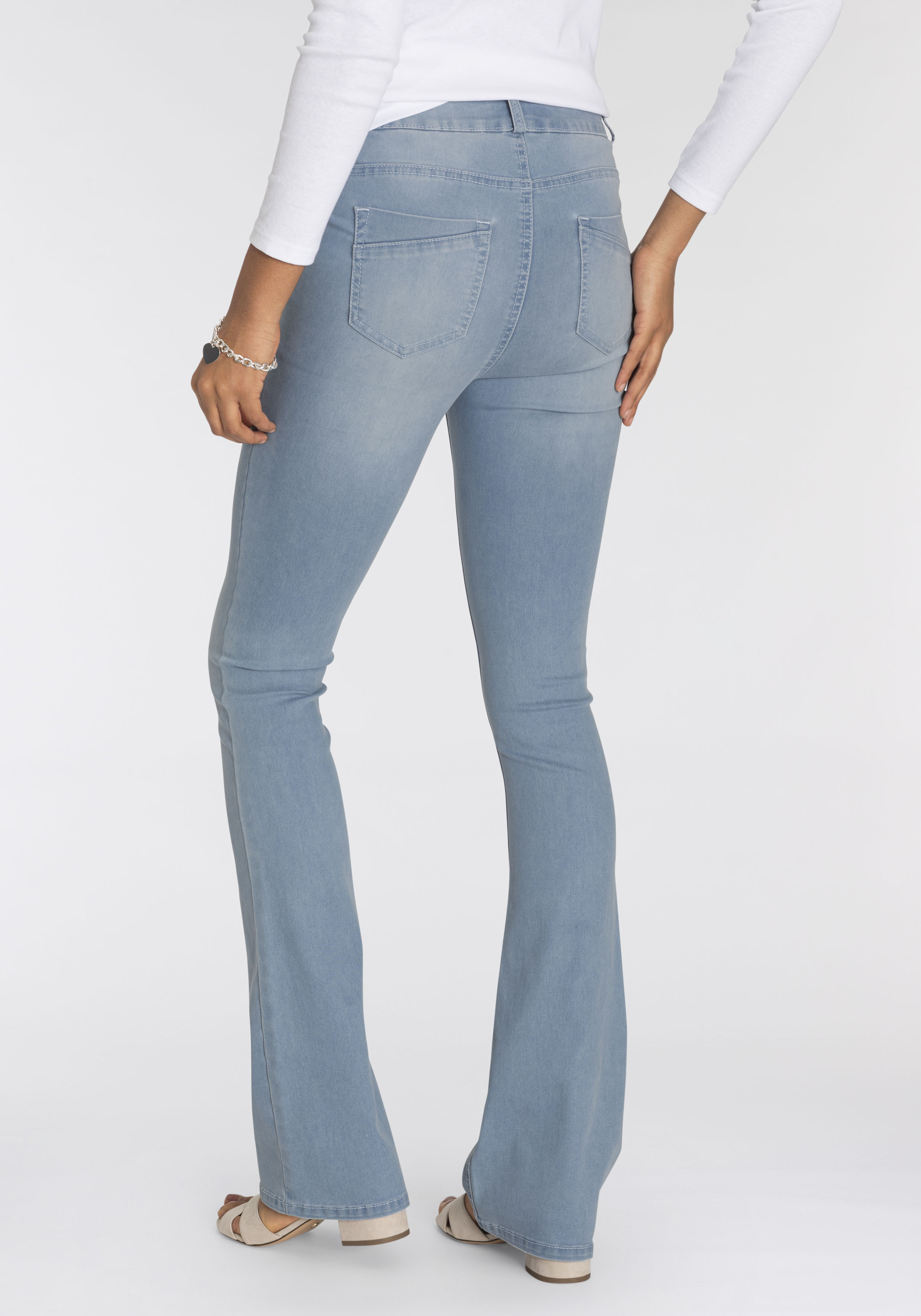 Arizona Bootcut-Jeans Ultra Stretch High Waist mit Shapingnähten günstig online kaufen