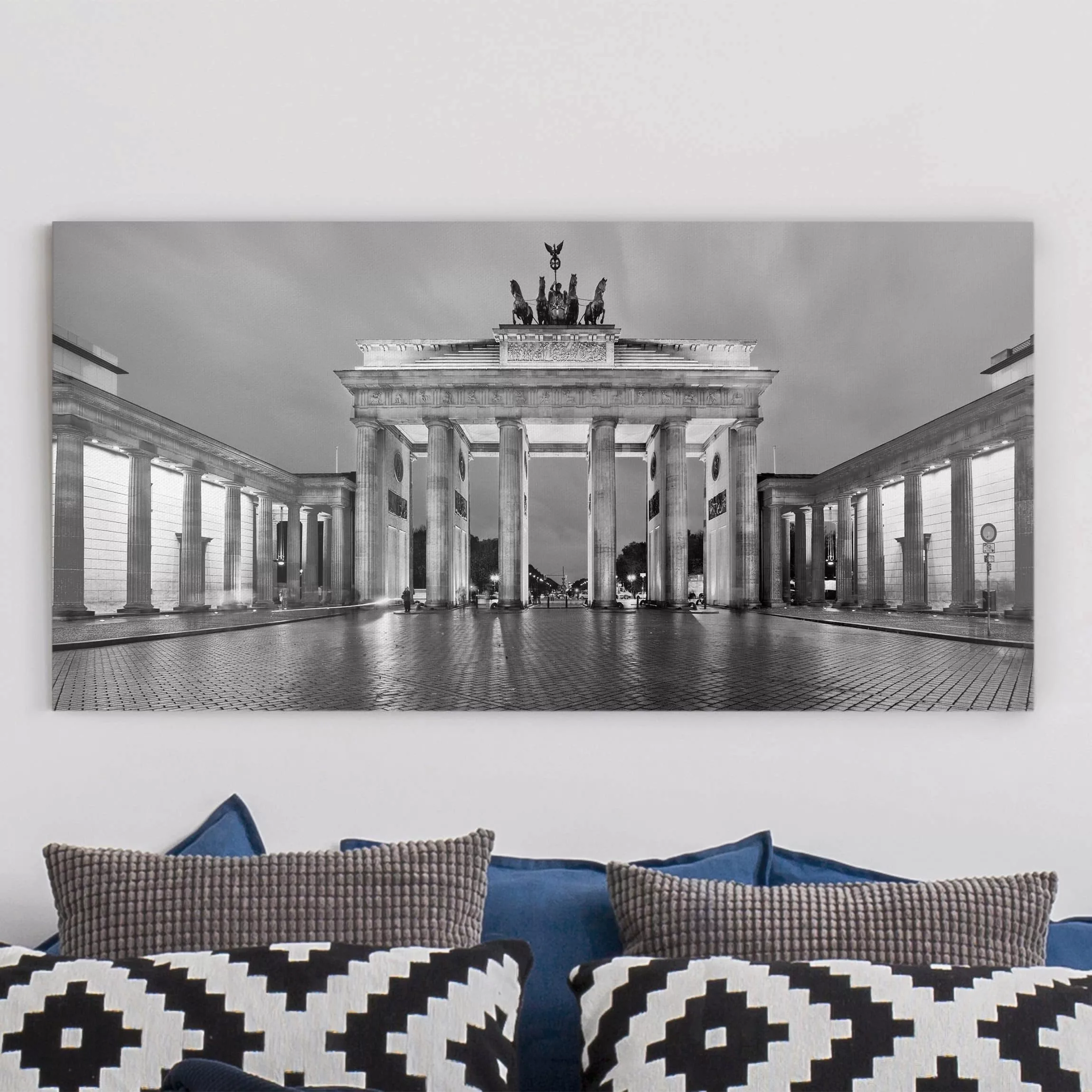 Leinwandbild Berlin - Querformat Erleuchtetes Brandenburger Tor II günstig online kaufen