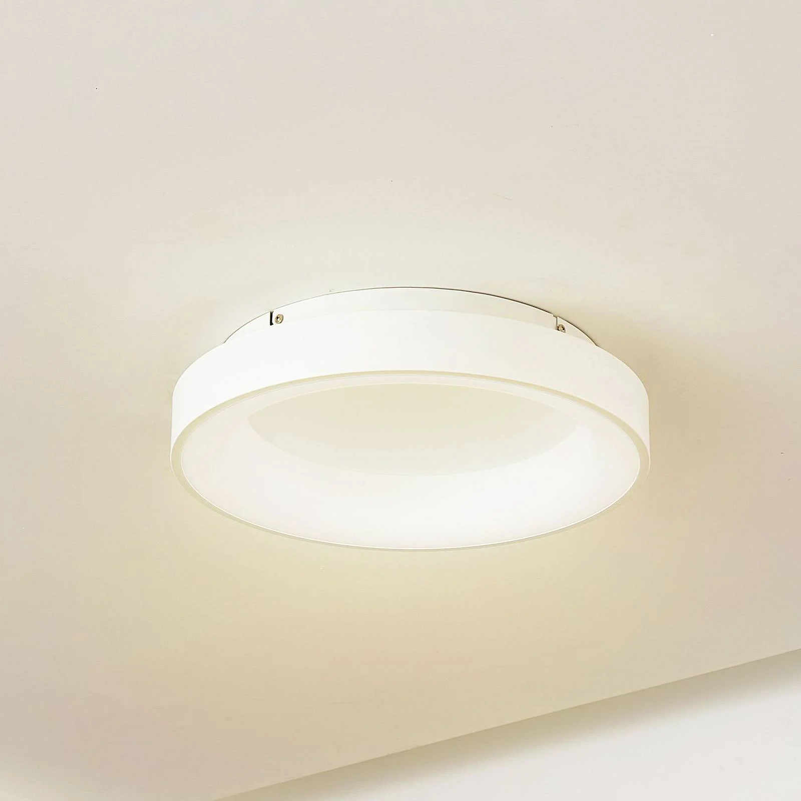 Lucande LED-Deckenleuchte Samvel, Ø 38,4 cm, Weiß, Eisen günstig online kaufen