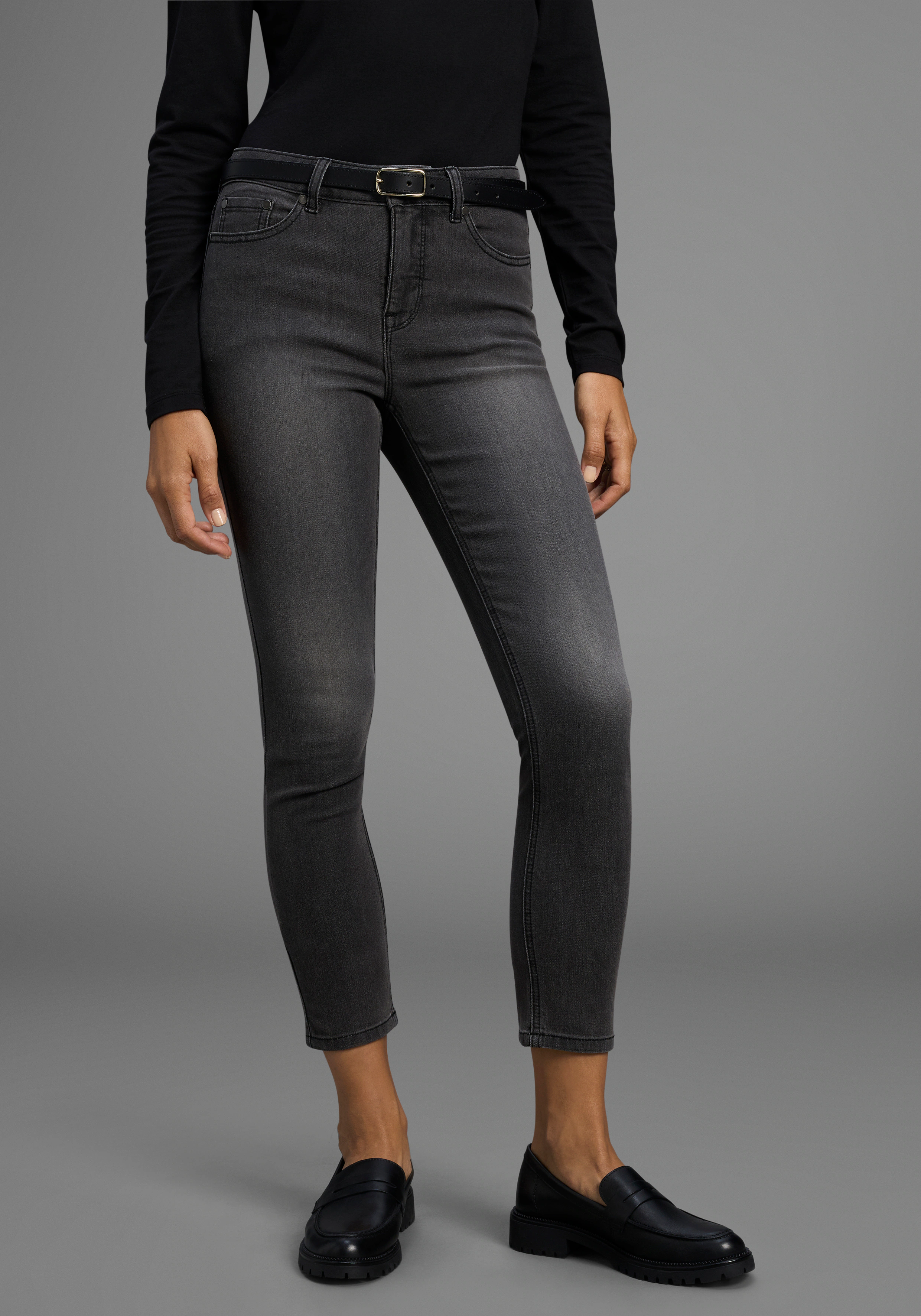 Arizona 7/8-Jeans "Shaping", eng anliegend, Röhrenjeans, Used-Waschung, Hig günstig online kaufen
