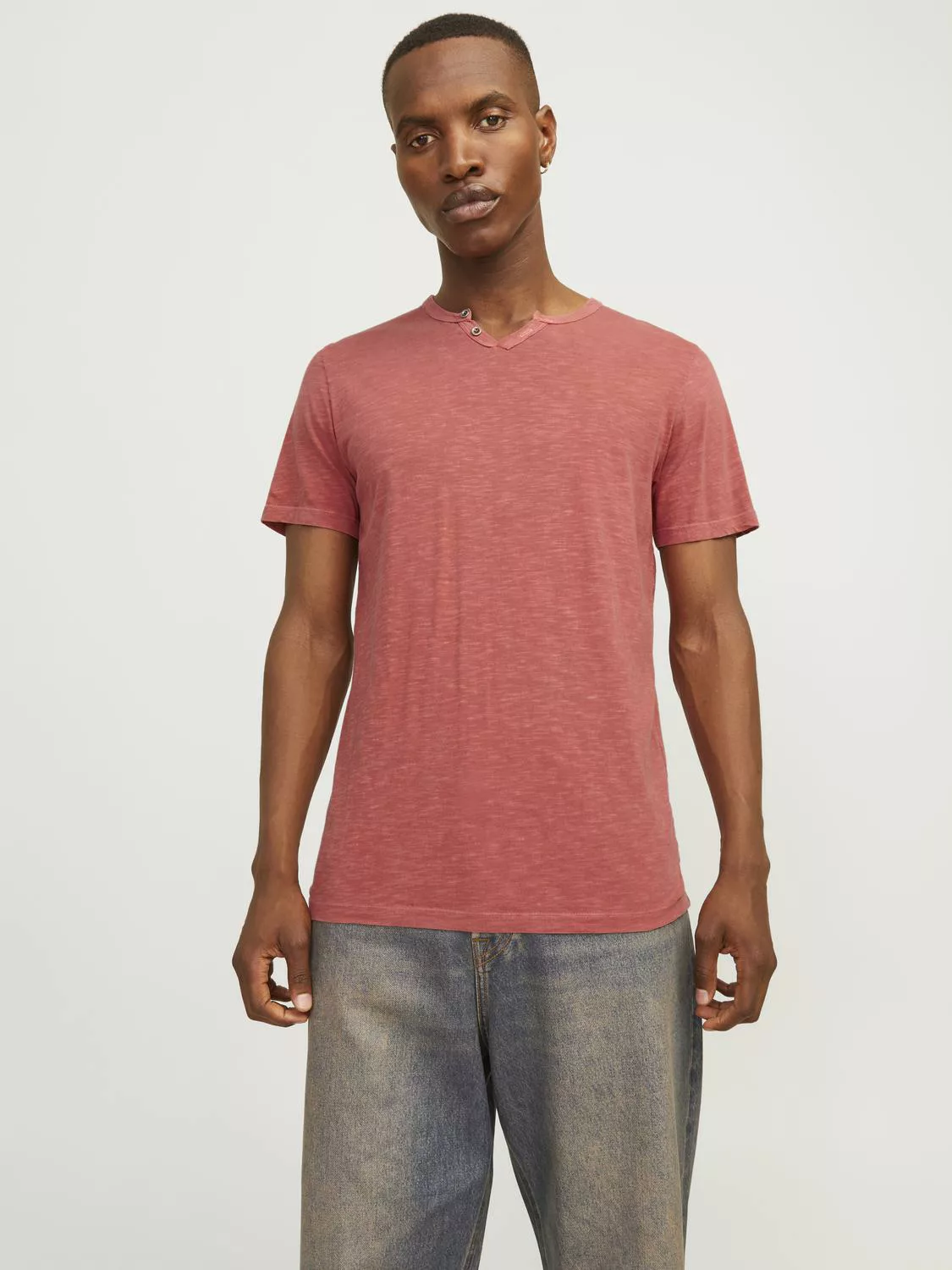 Jack & Jones T-Shirt "JJESPLIT NECK TEE SS NOOS", mit V-Ausschnitt günstig online kaufen