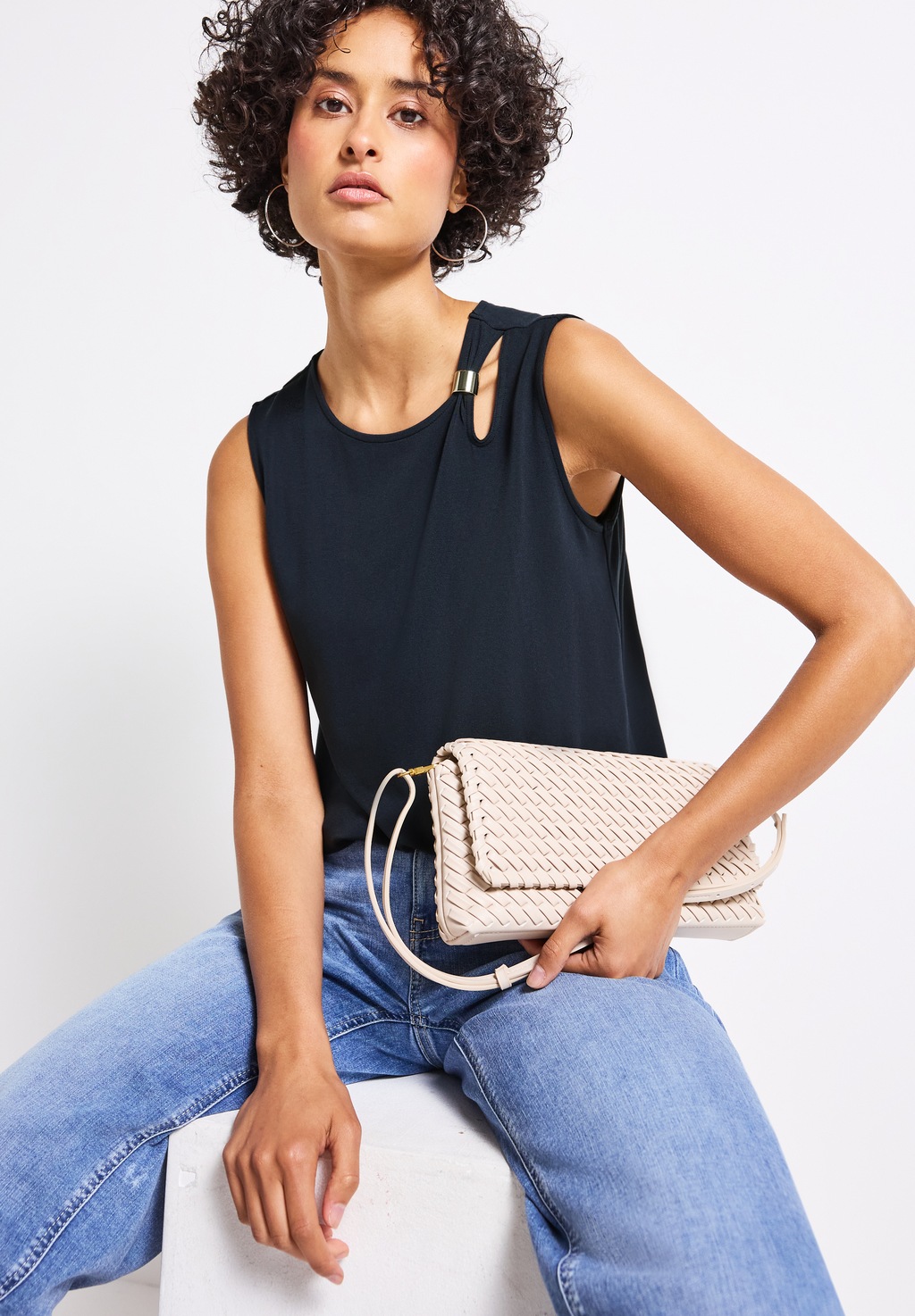 STREET ONE Shirttop, mit Cut-Out günstig online kaufen