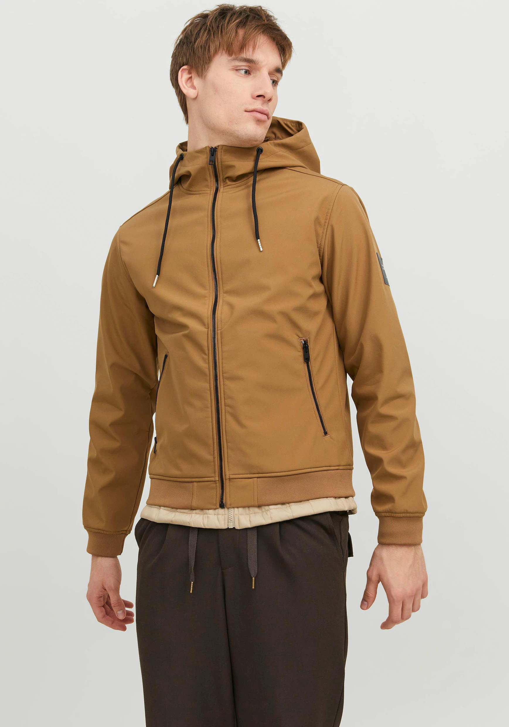 Jack & Jones Softshelljacke "JJEBASIC SOFTSHELL HOOD NOOS", mit Kapuze günstig online kaufen