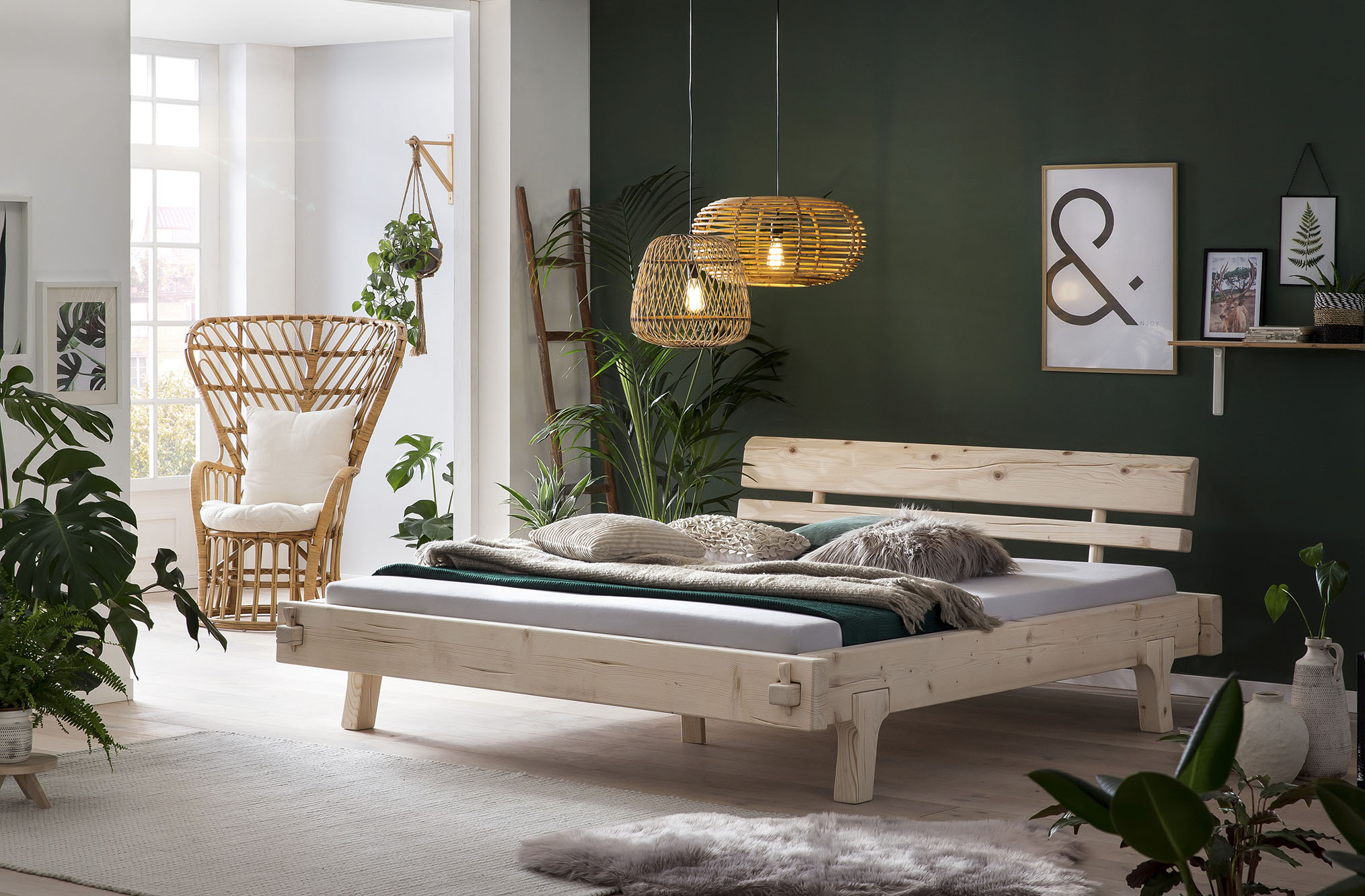 SalesFever Holzbett "Fügen Bett aus Naturholz", Massives Fichten-Balkenbett günstig online kaufen