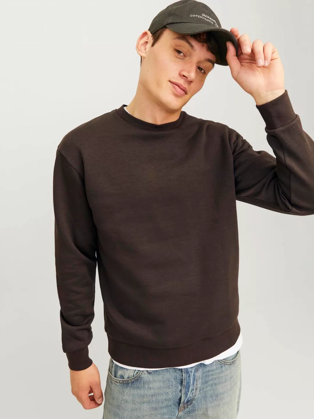 Jack & Jones Sweatshirt "JJEBRADLEY SWEAT CREW NOOS", mit Rippbündchen günstig online kaufen