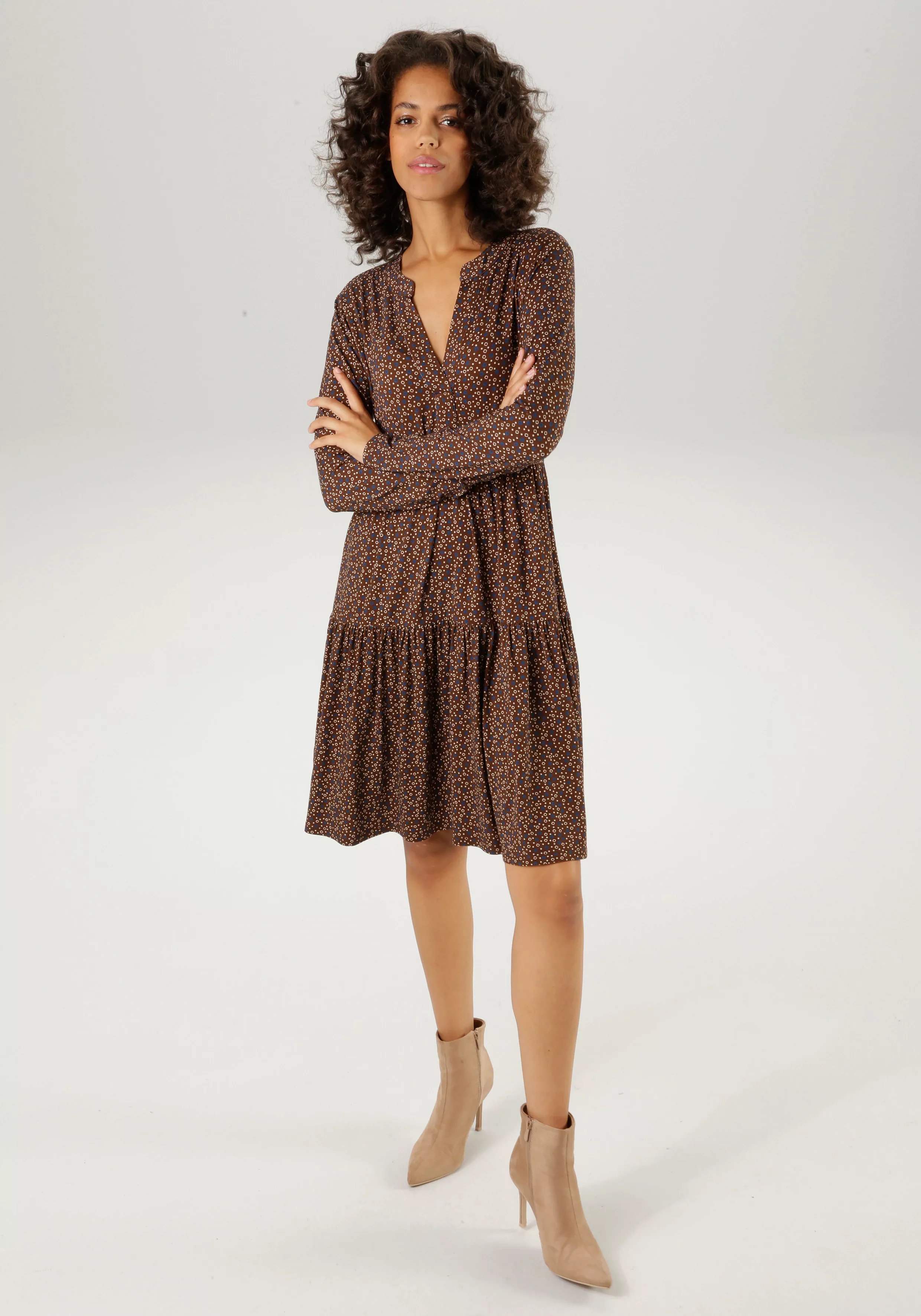 Aniston CASUAL Jerseykleid, mit trendfarbigen, grafischen Allover-Druck - N günstig online kaufen