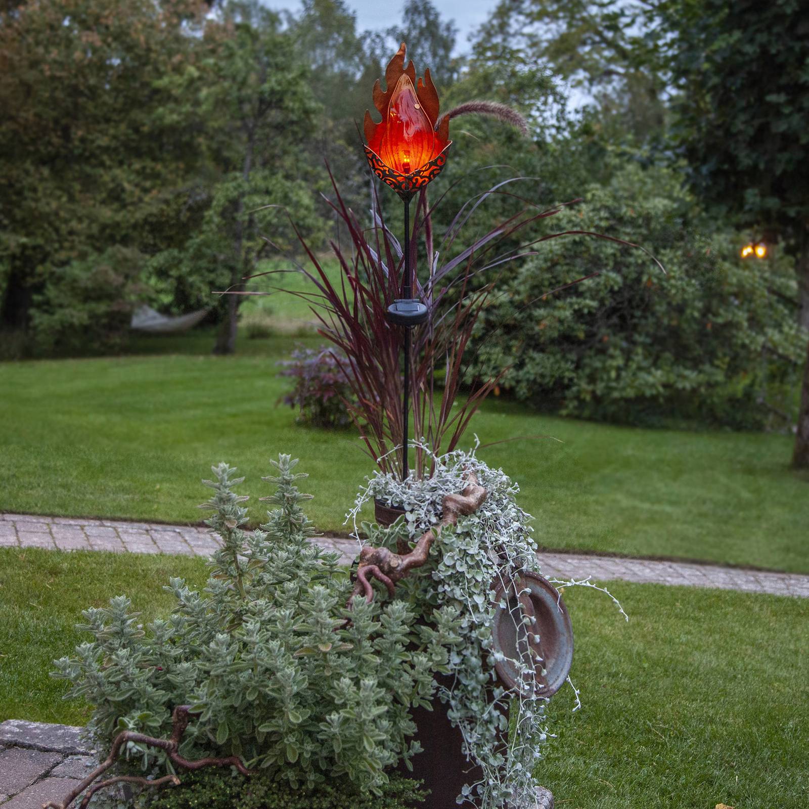 LED-Solarleuchte Melilla Flame in Flammen-Form günstig online kaufen
