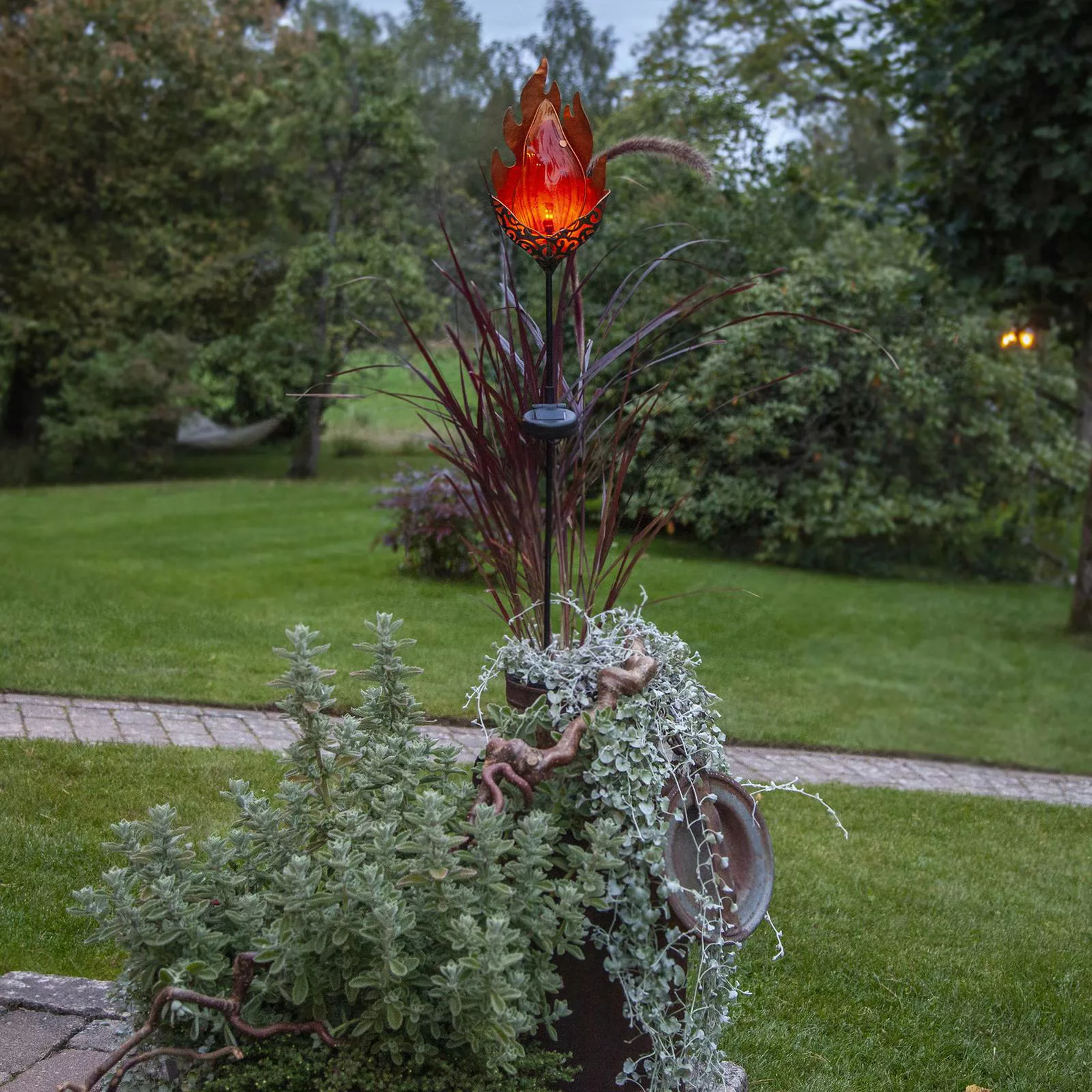 LED-Solarleuchte Melilla Flame in Flammen-Form günstig online kaufen