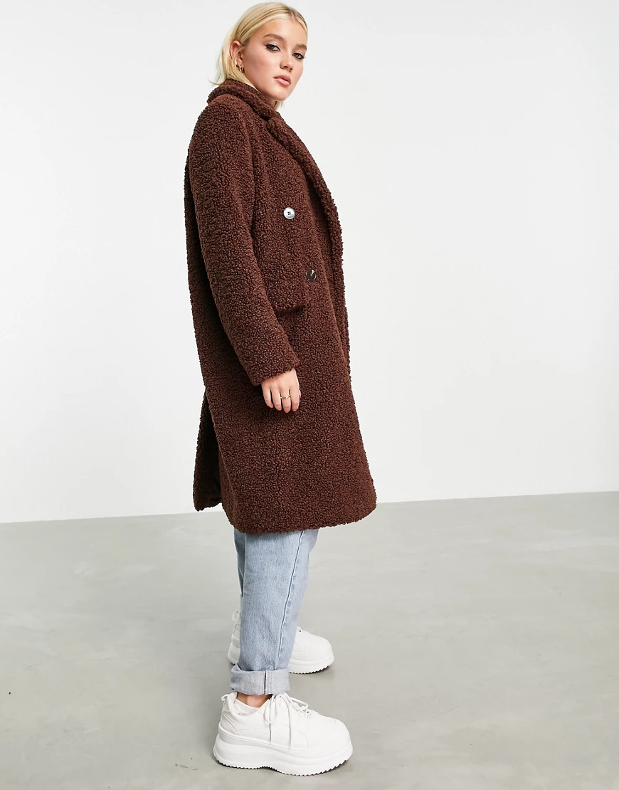 Miss Selfridge – Lang geschnittener Mantel aus Teddyfell in Schokoladenbrau günstig online kaufen