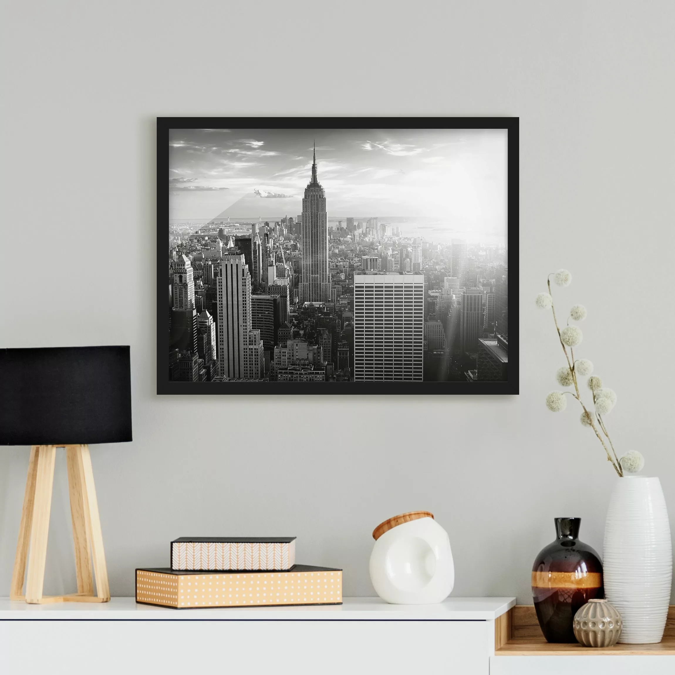 Bild mit Rahmen - Querformat Manhattan Skyline günstig online kaufen