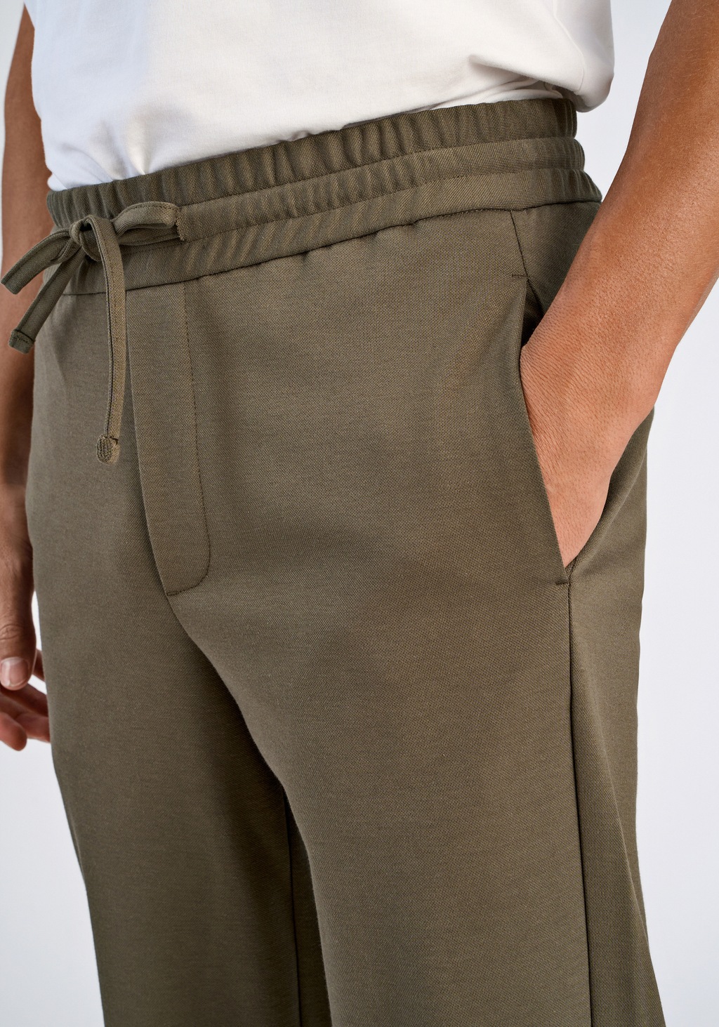 LINDBERGH Jogginghose, mit elastischem Bund mit Kordelzug günstig online kaufen