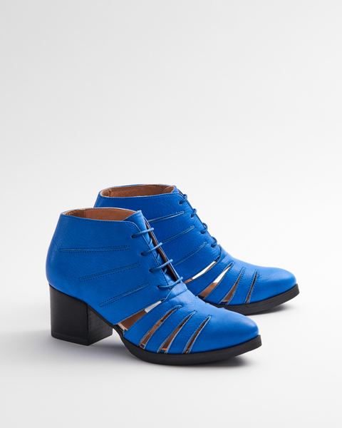 Stiefel Aus Bio-leder - Cut Out Bright Blue günstig online kaufen