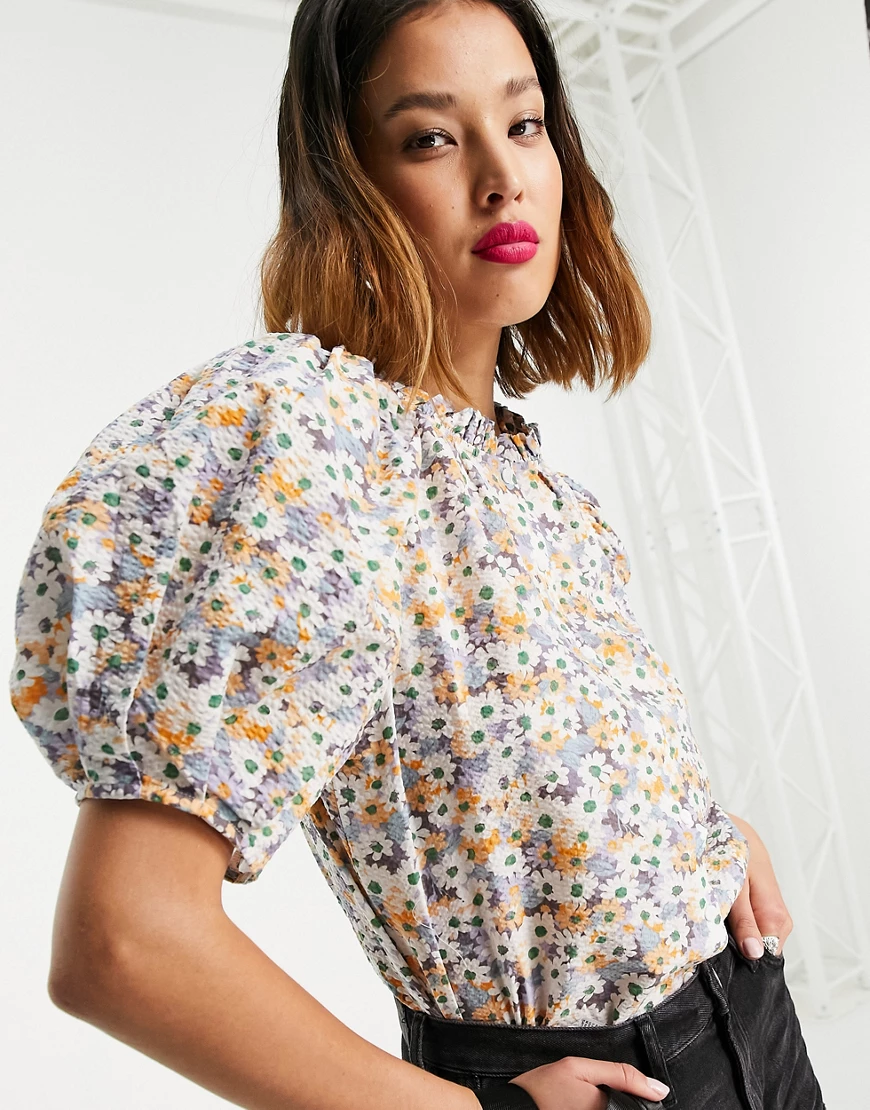 Only – Hochgeschlossene Bluse mit weiten Ärmeln und Blumenmuster-Mehrfarbig günstig online kaufen