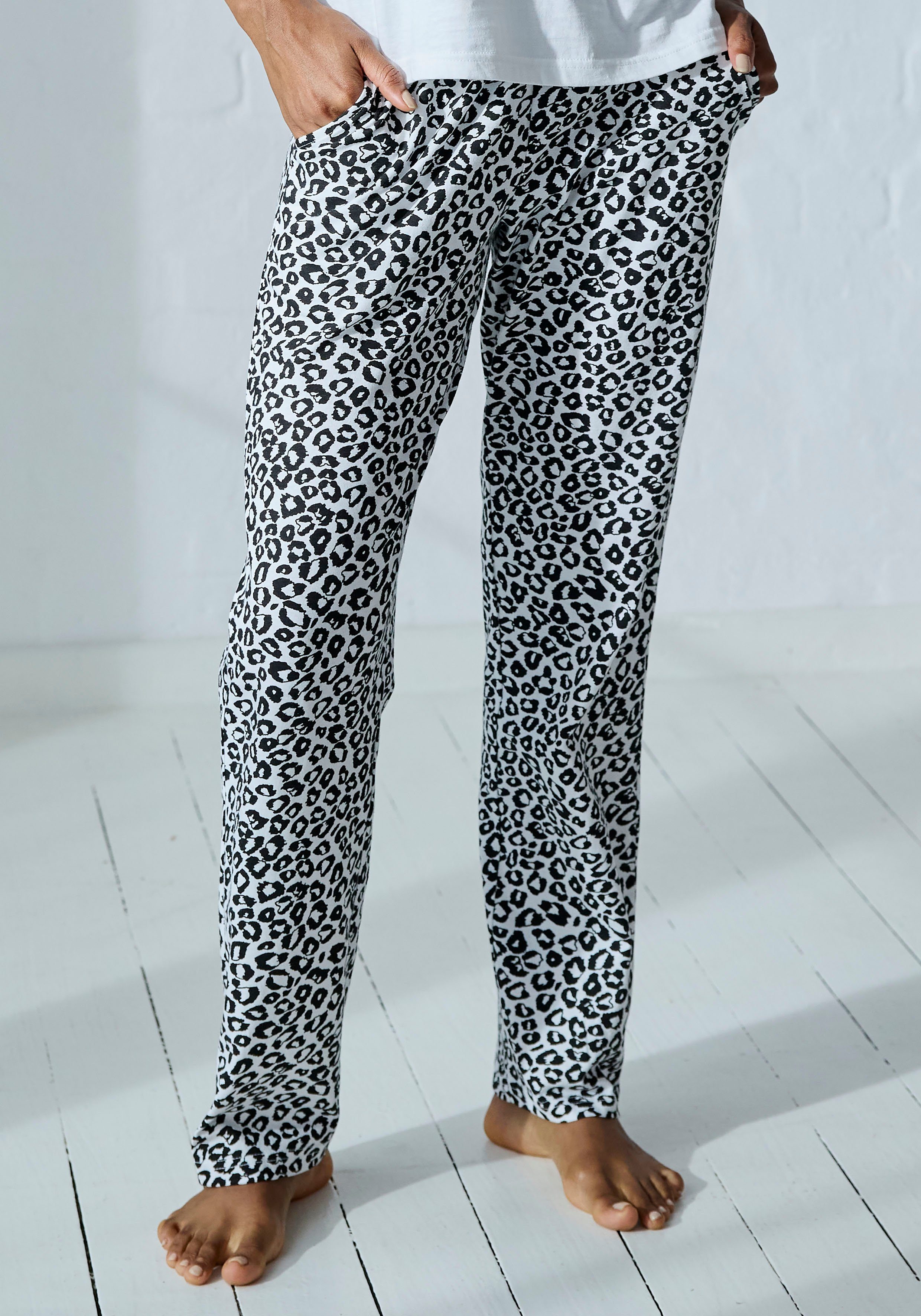 Vivance Dreams Pyjamahose, mit Schwarz-Weiß-Druck günstig online kaufen