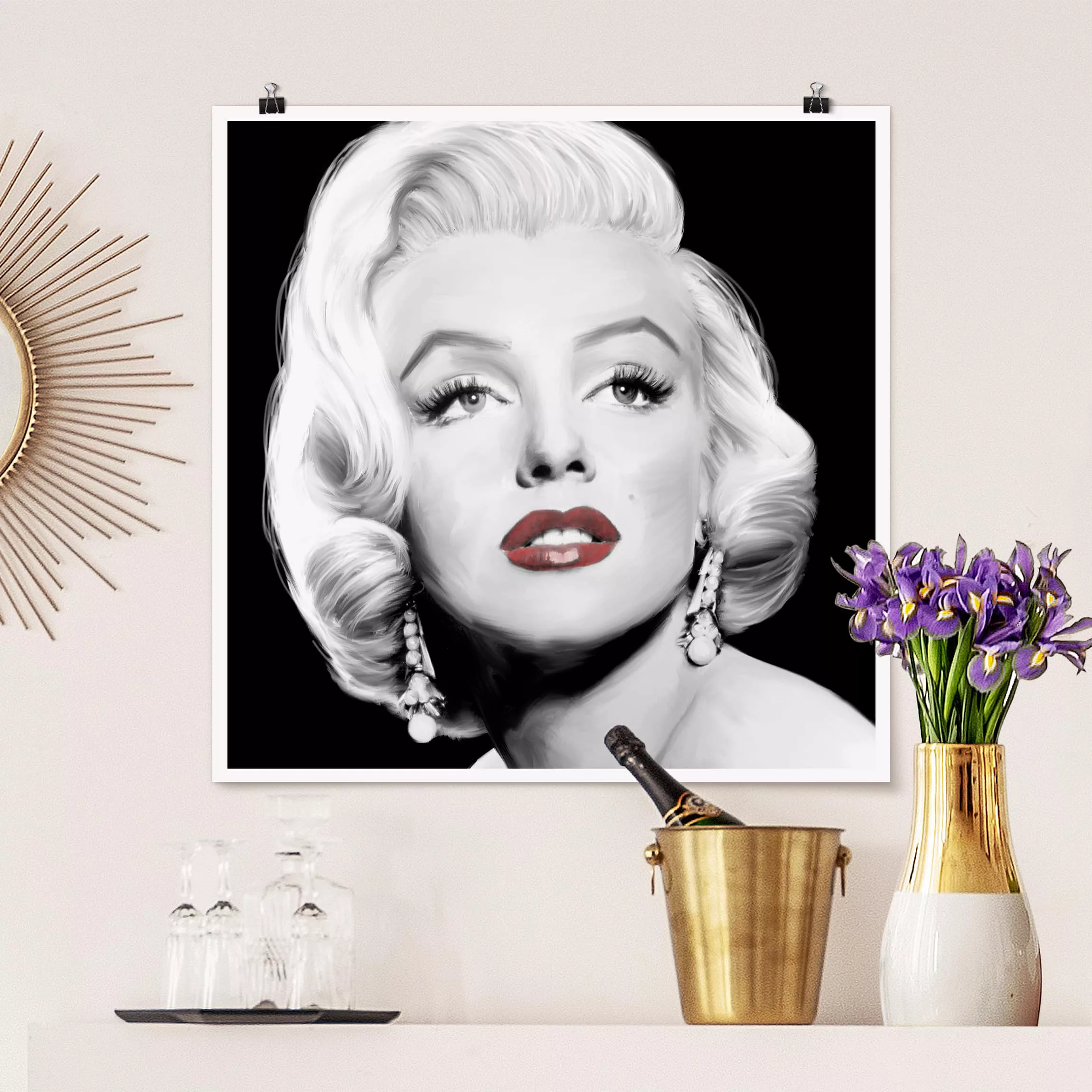 Poster Schwarz-Weiß - Quadrat Marilyn mit Ohrschmuck günstig online kaufen