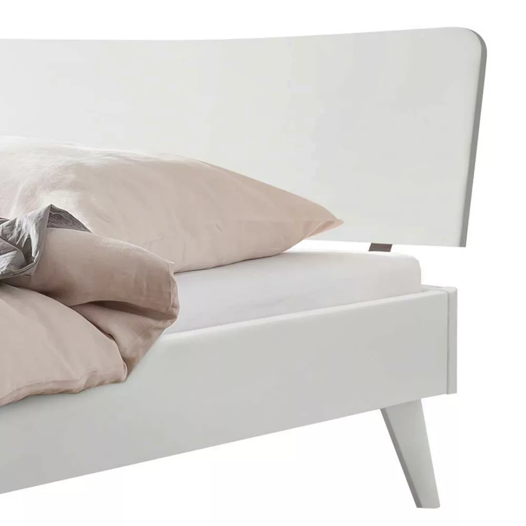 Weiß lackiertes Holzbett aus Buche massiv 140x200 cm Liegefläche günstig online kaufen