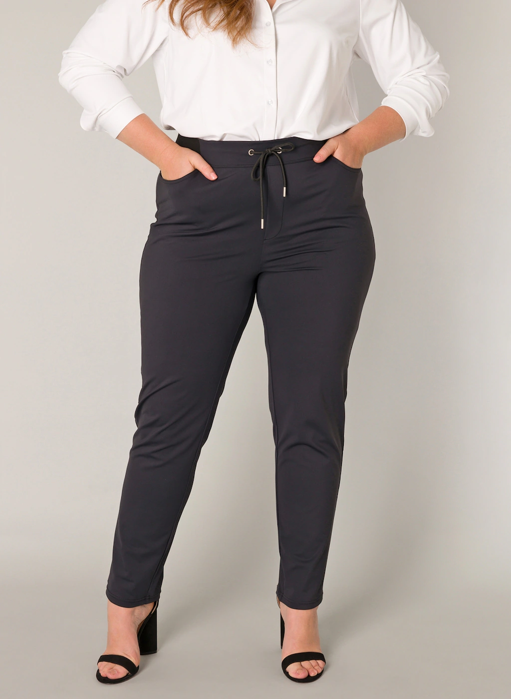 Base Level Curvy Stoffhose "Liana", mit Stretch und Kordelzug, im Jeggings- günstig online kaufen