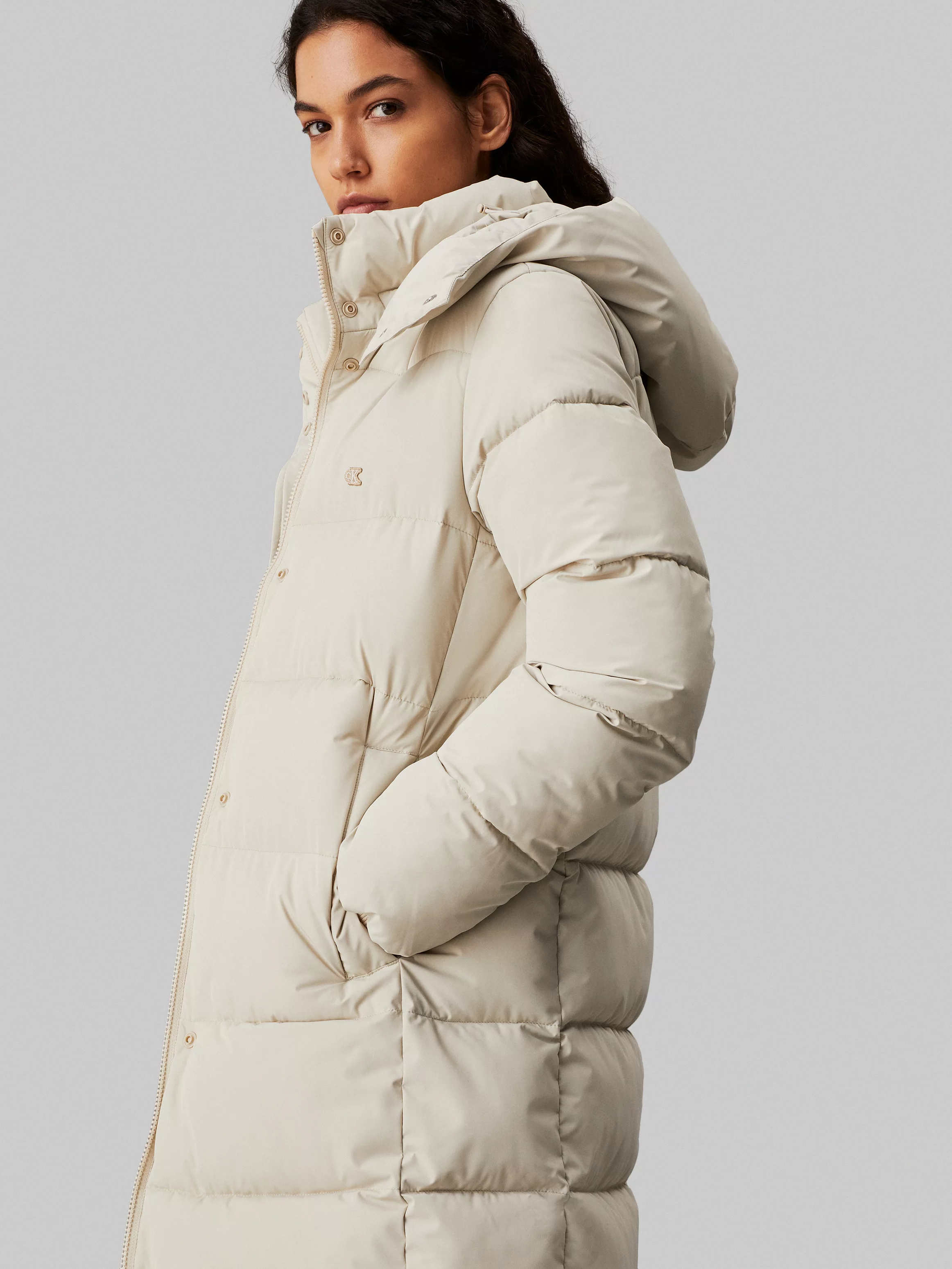 Calvin Klein Jeans Langjacke "MONOLOGO NON DOWN LONG PUFFER", mit Kapuze, m günstig online kaufen